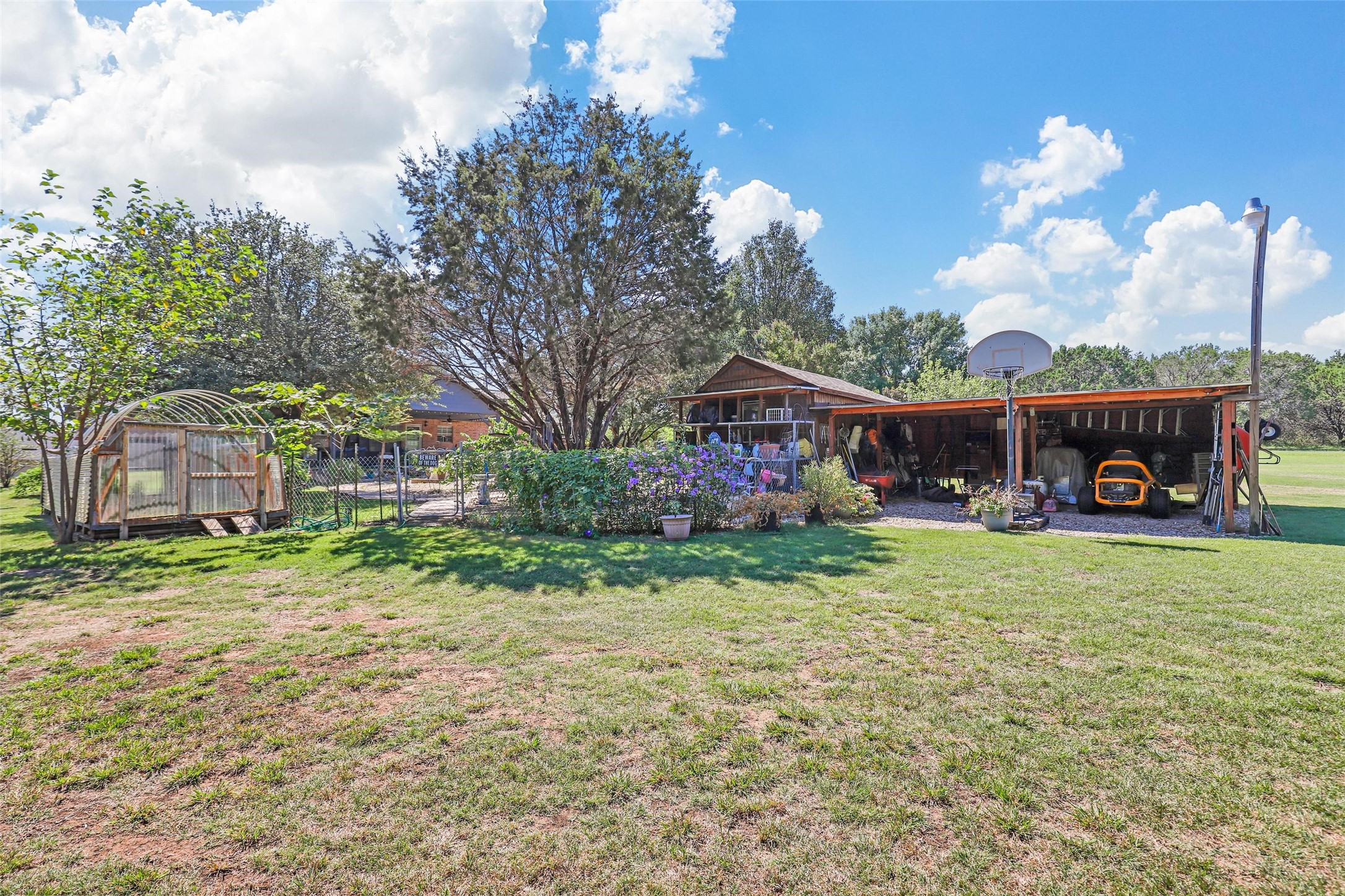 1010 Bandera Trail