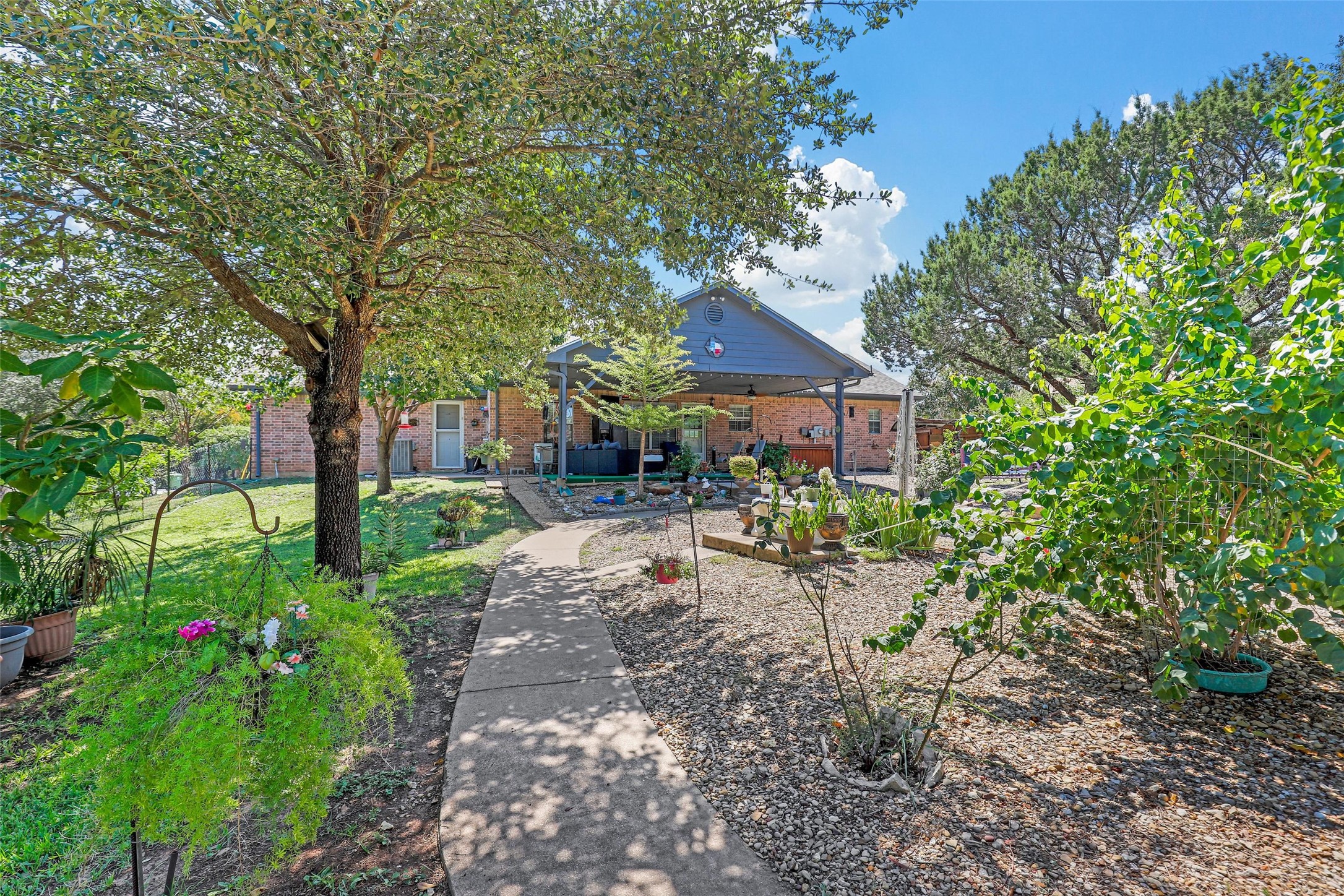 1010 Bandera Trail