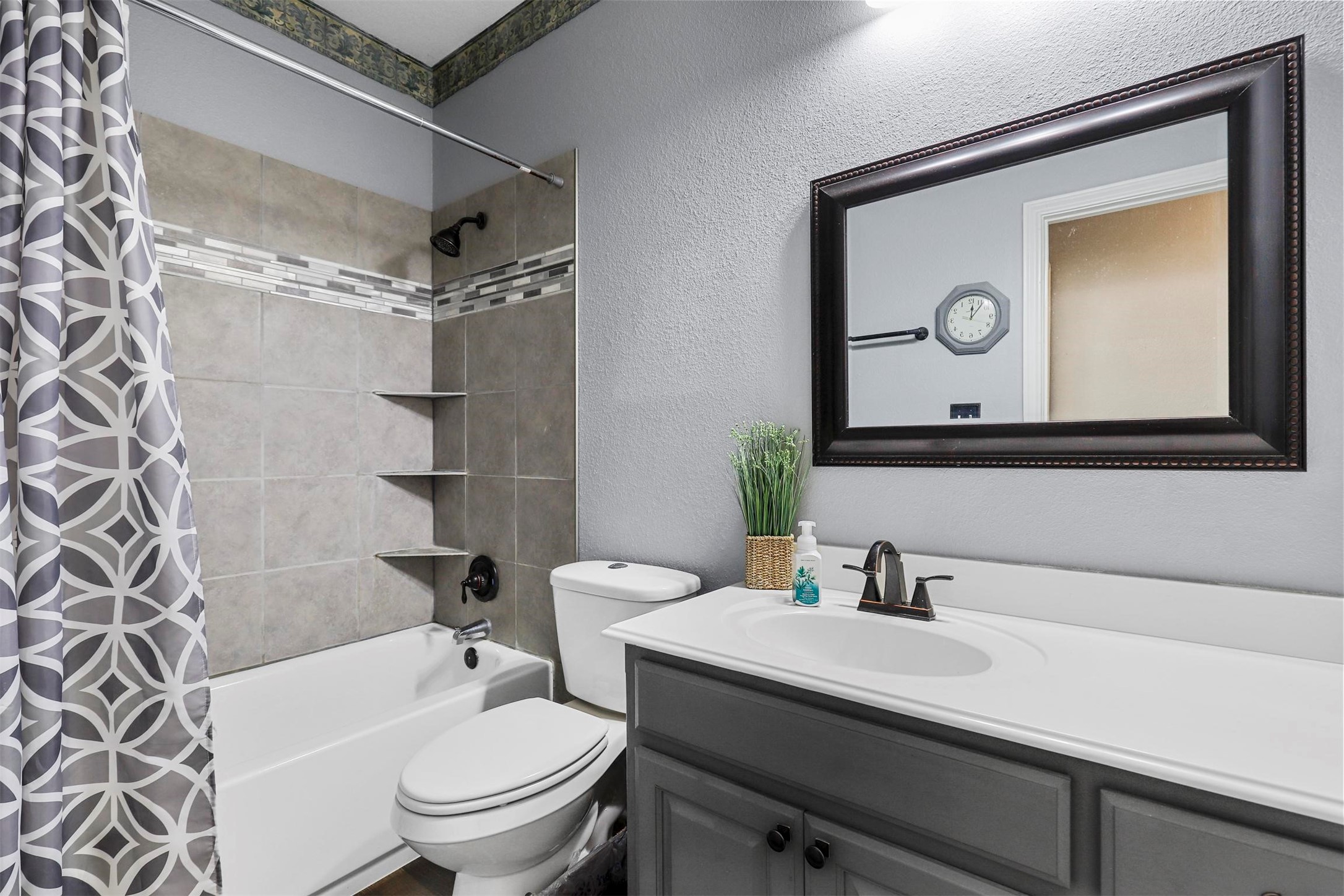 1010 Bandera Trail