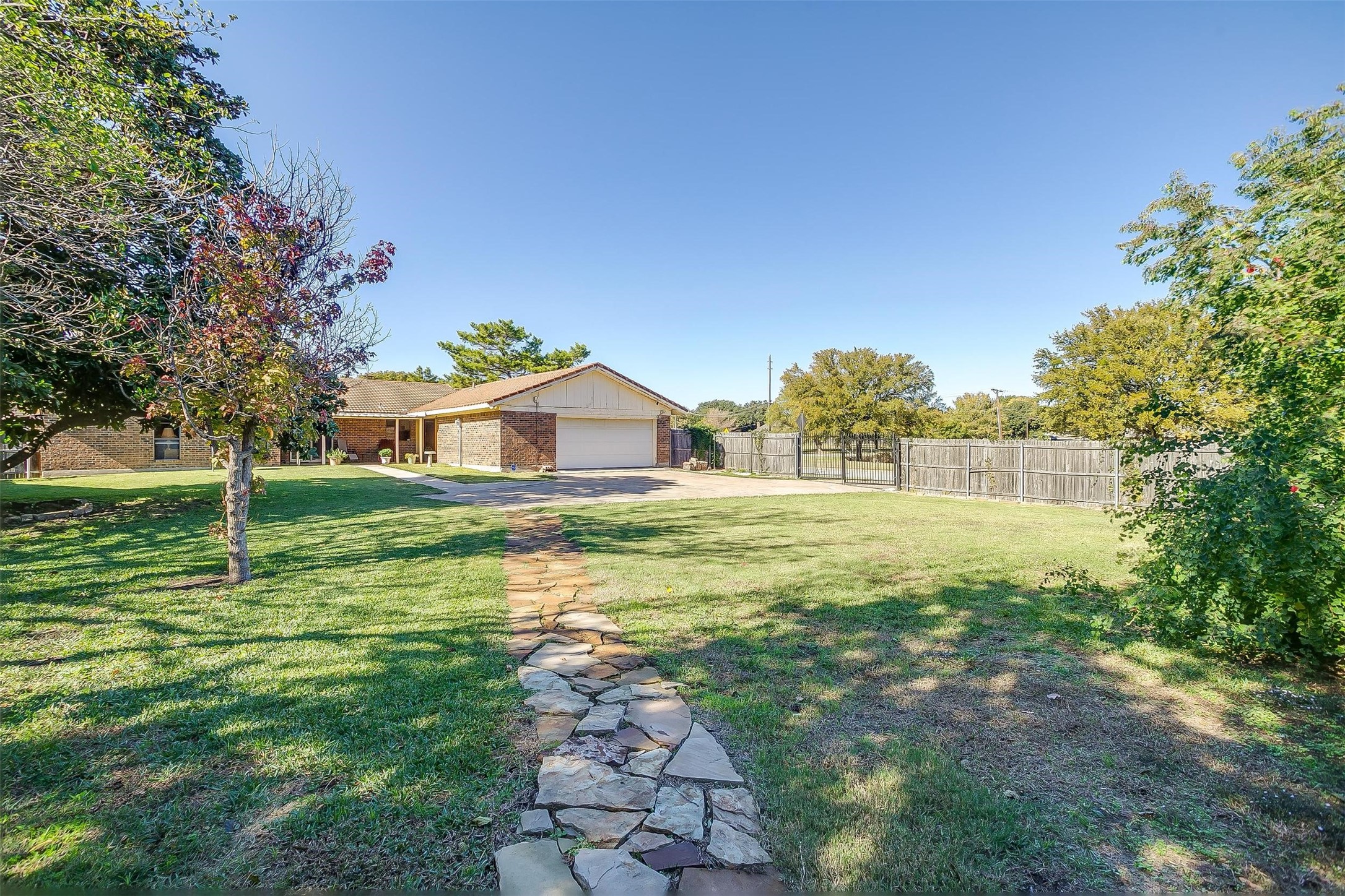 7001 Welch Court