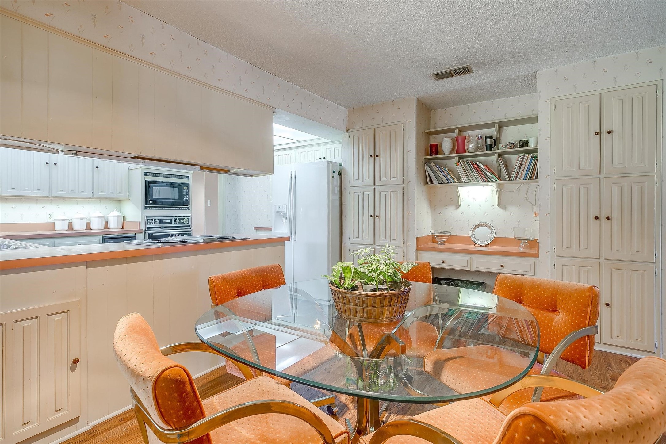 7001 Welch Court