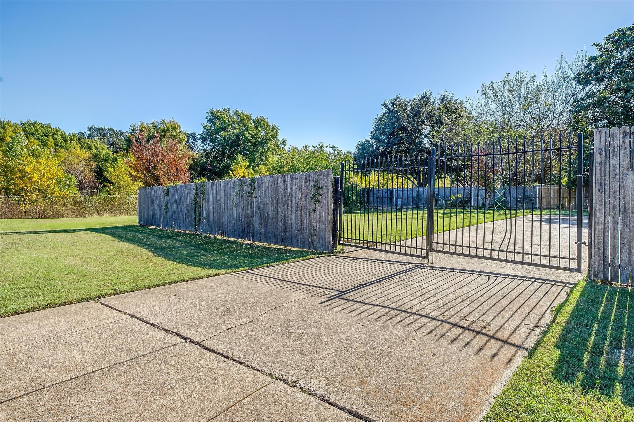 7001 Welch Court