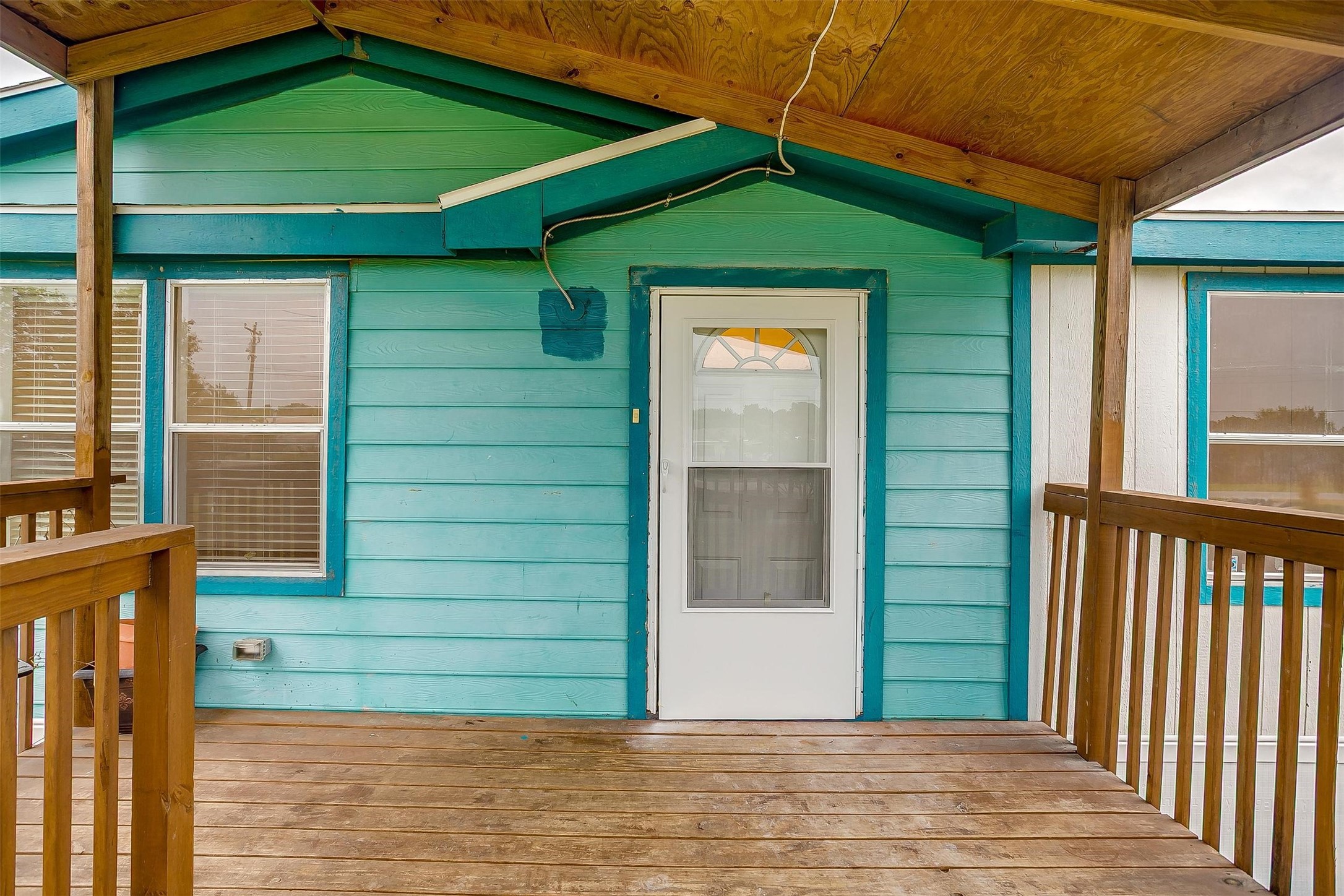 2412 Juniper Trail
