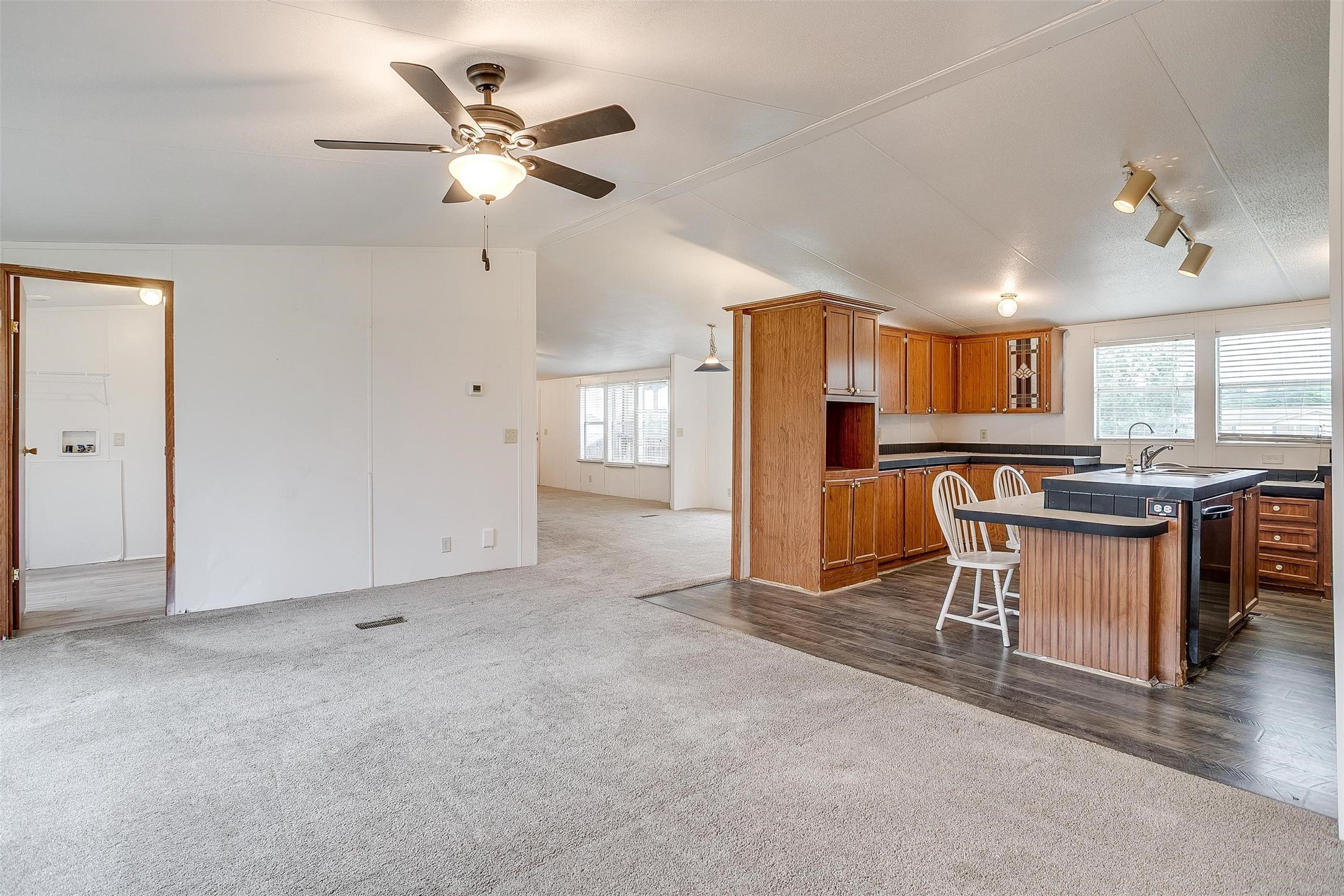 2412 Juniper Trail