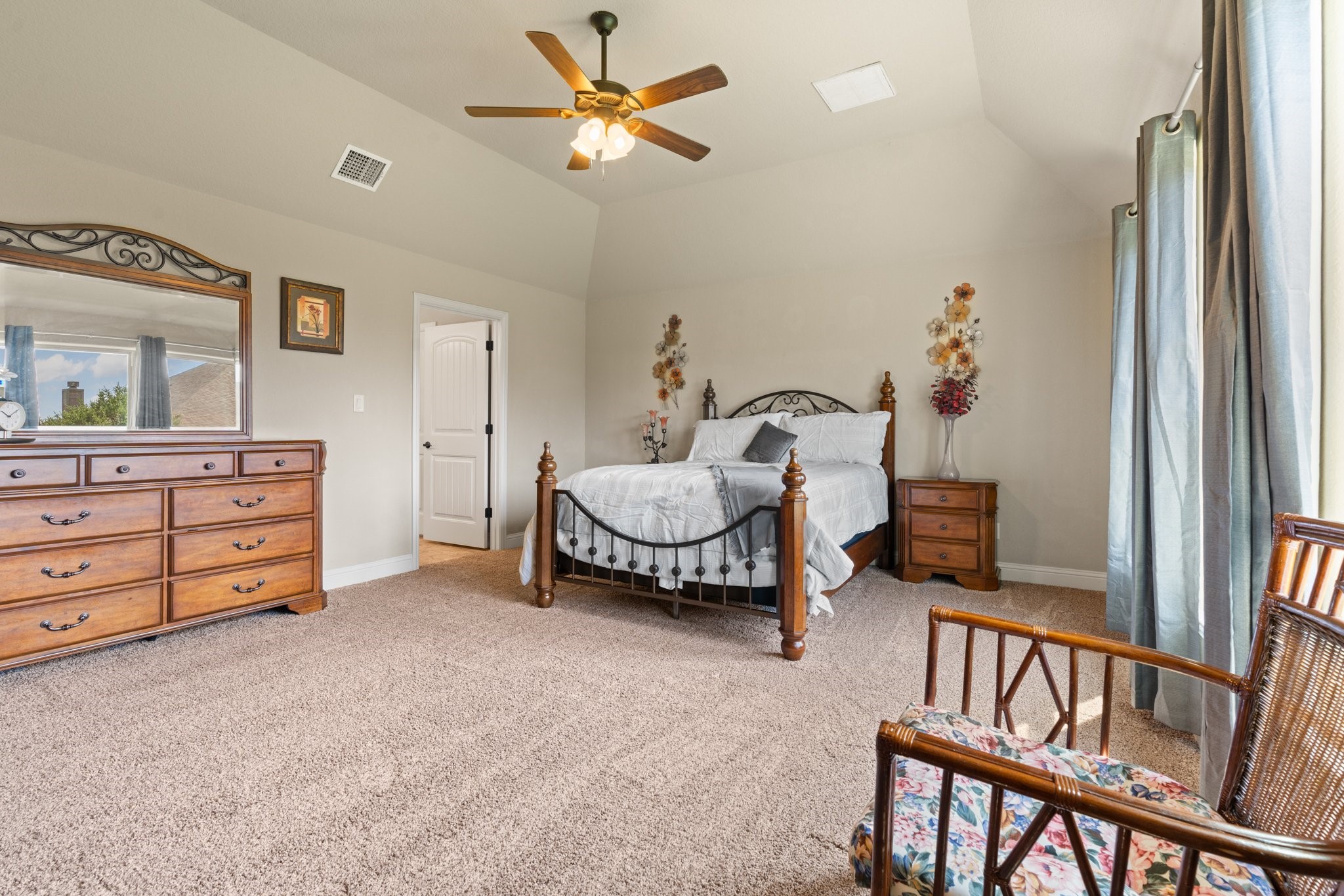 906 Joshua Court