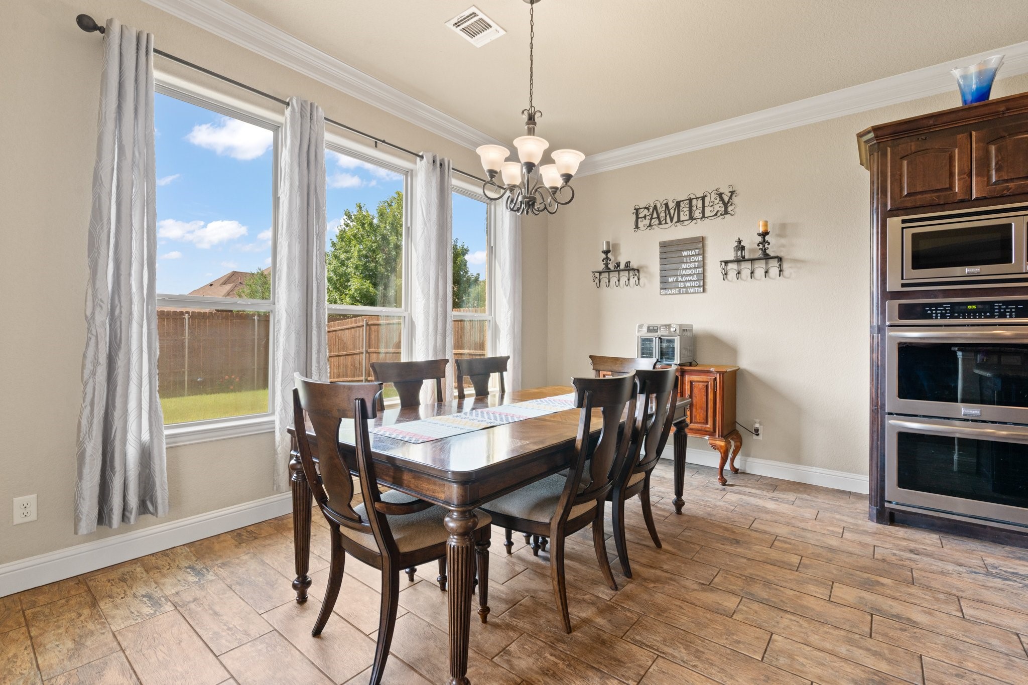906 Joshua Court