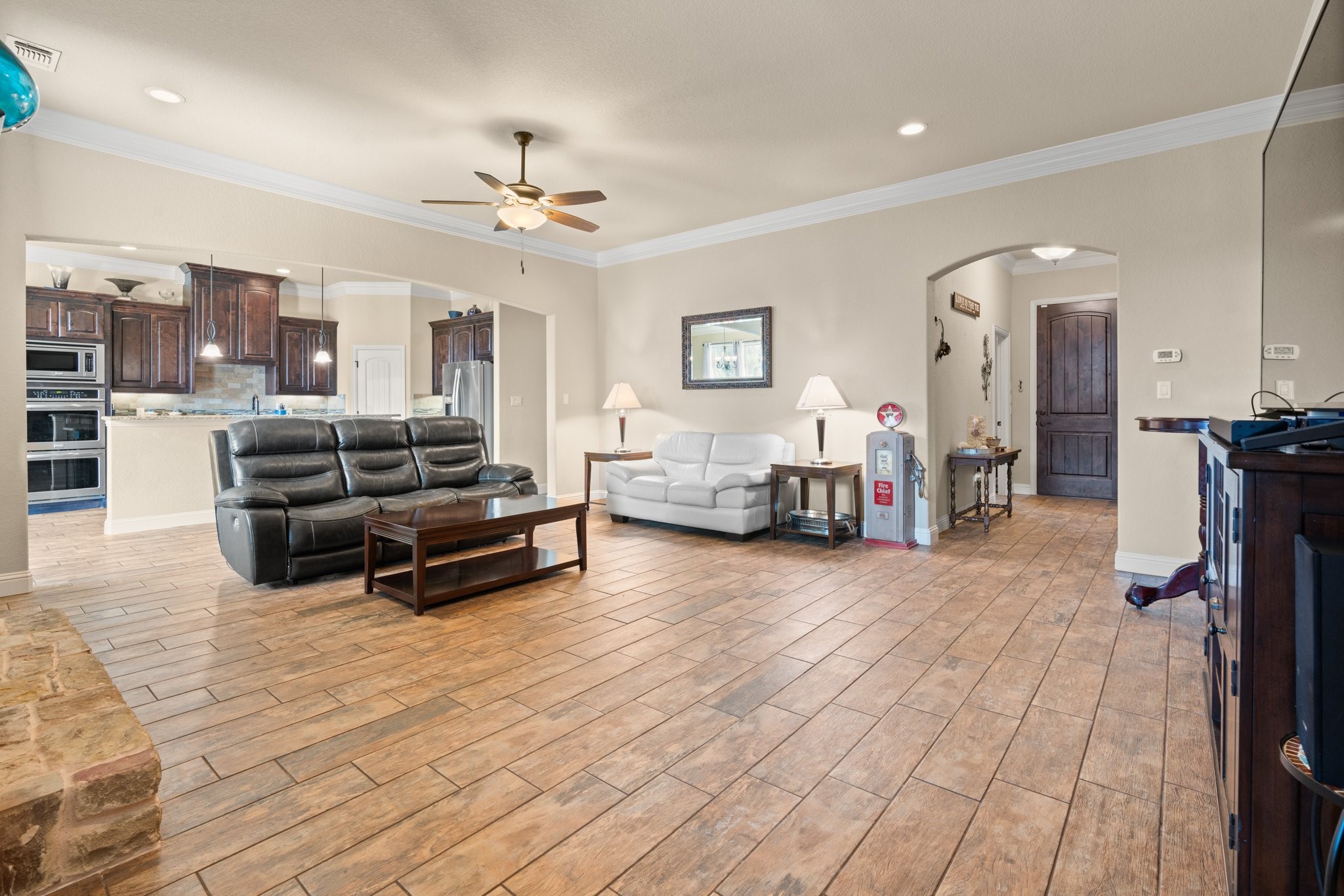 906 Joshua Court
