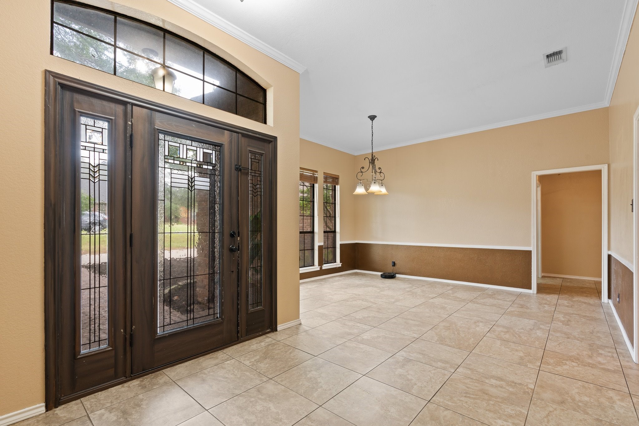 9118 Ravenswood Road