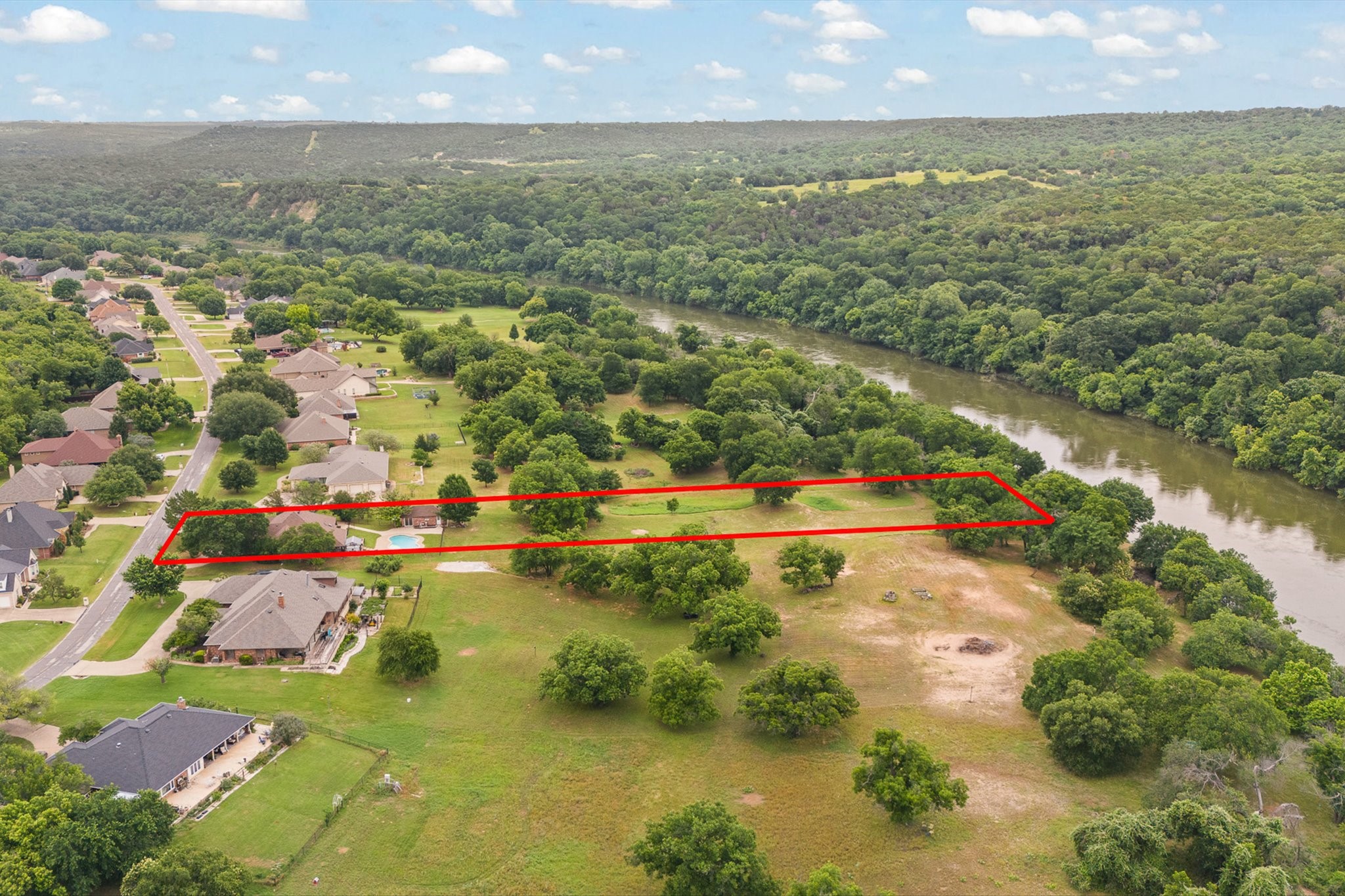 9118 Ravenswood Road