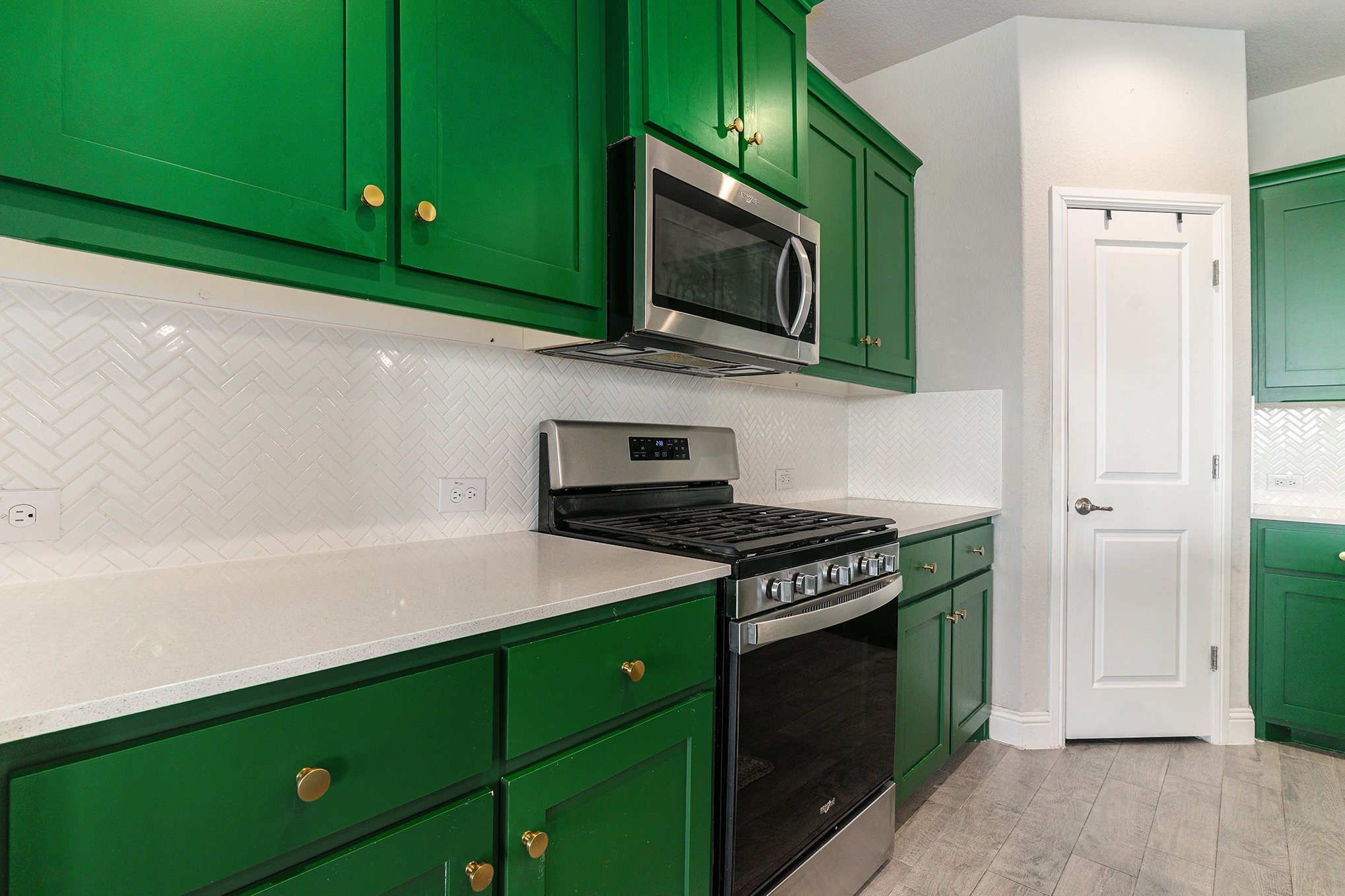 1214 Burlingame Drive