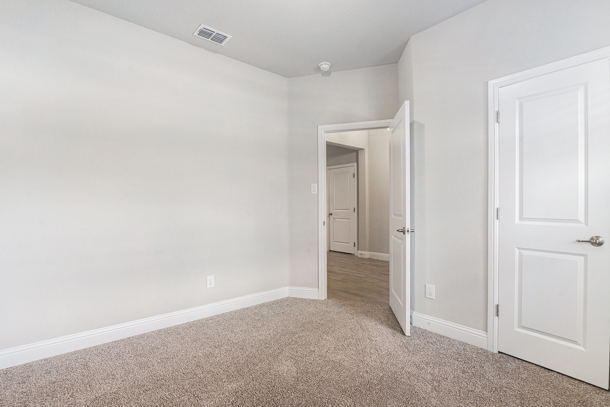 1214 Burlingame Drive