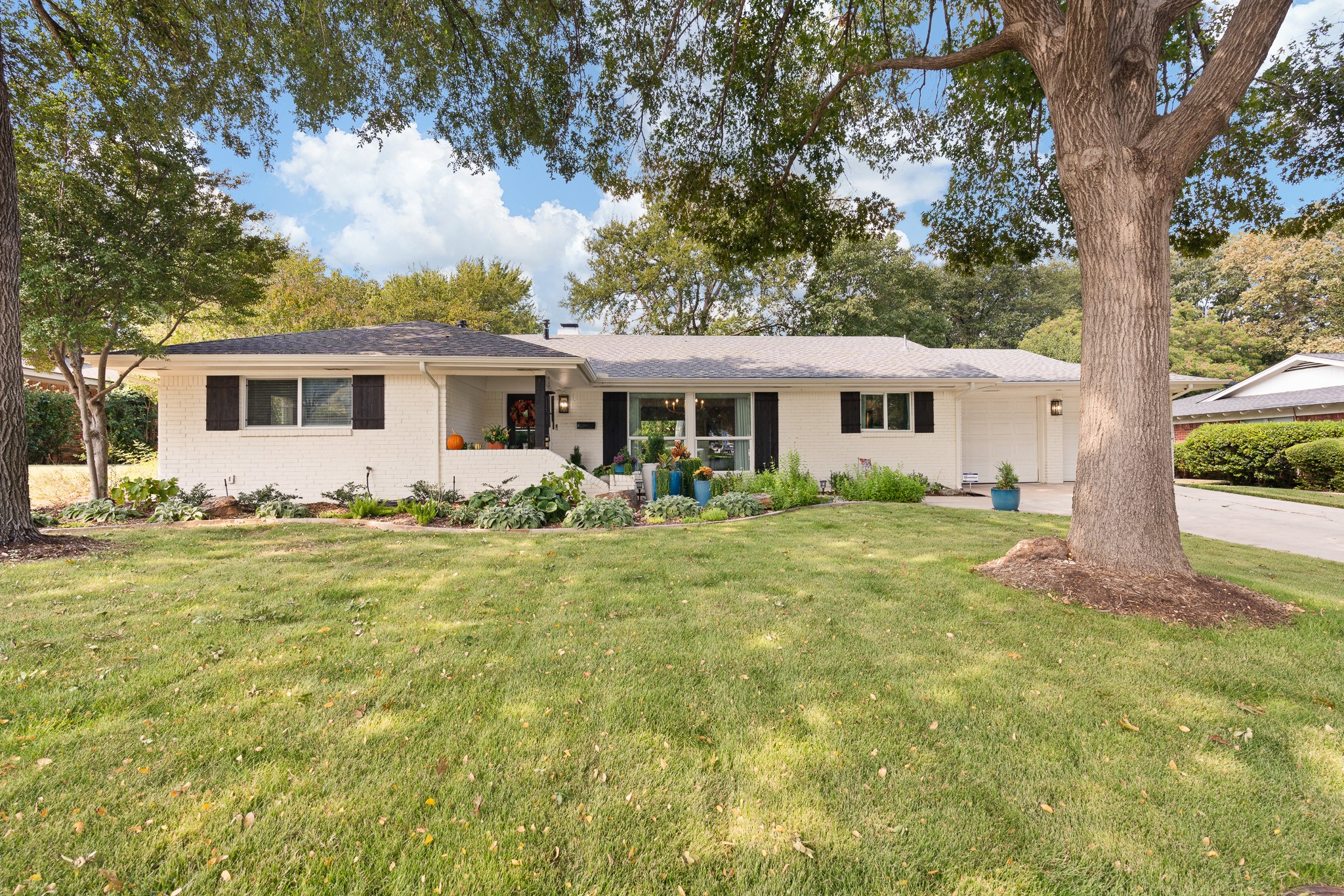 1512 Ridgmar Boulevard