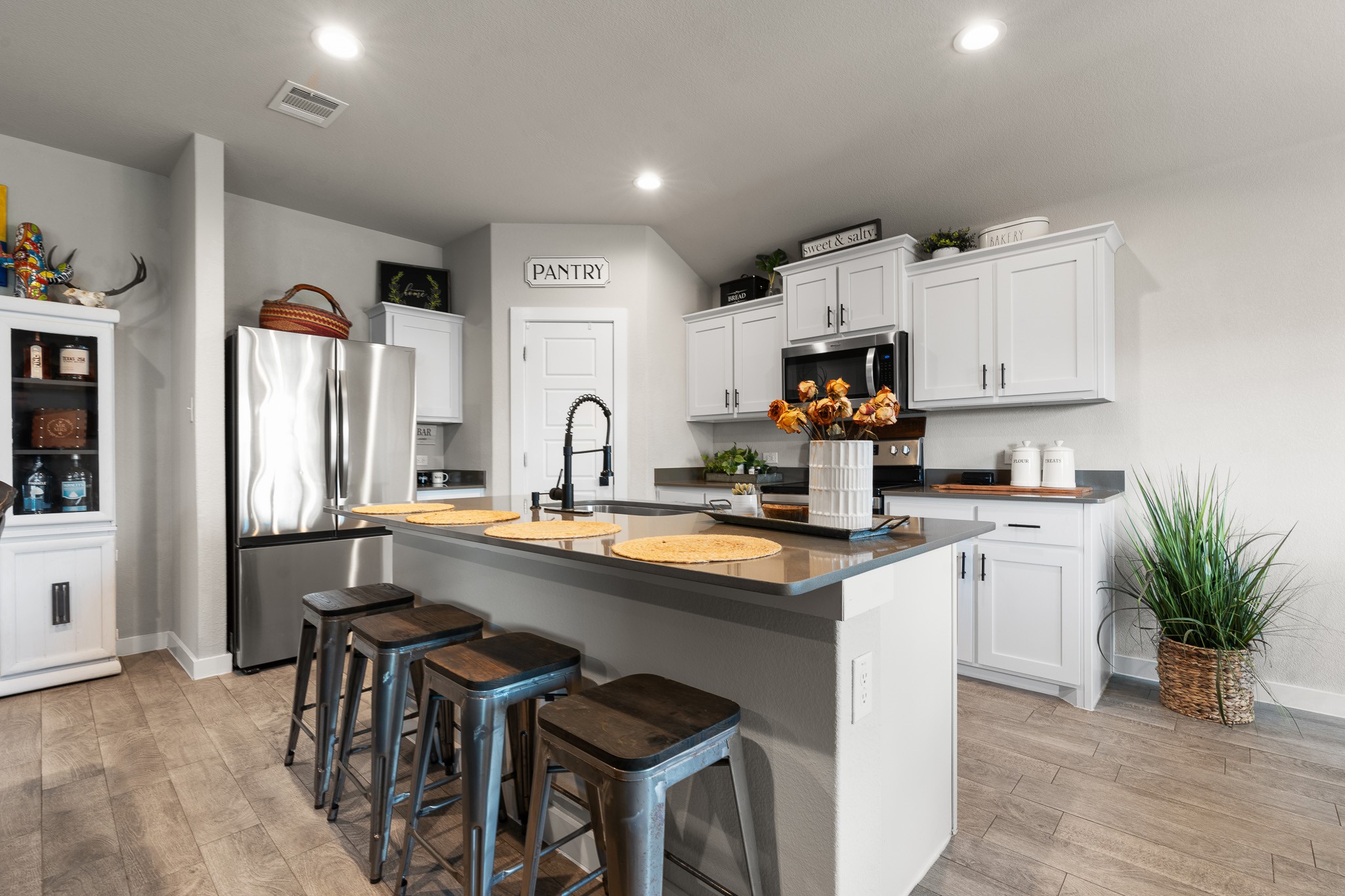 1520 Hulen Park Trail