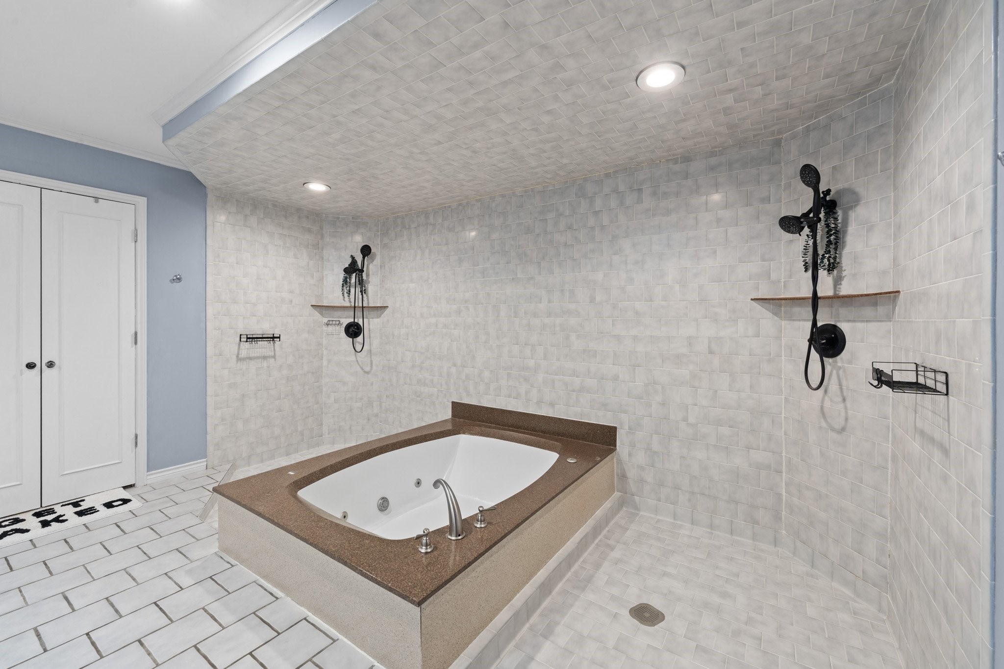 225 SW Alsbury Boulevard