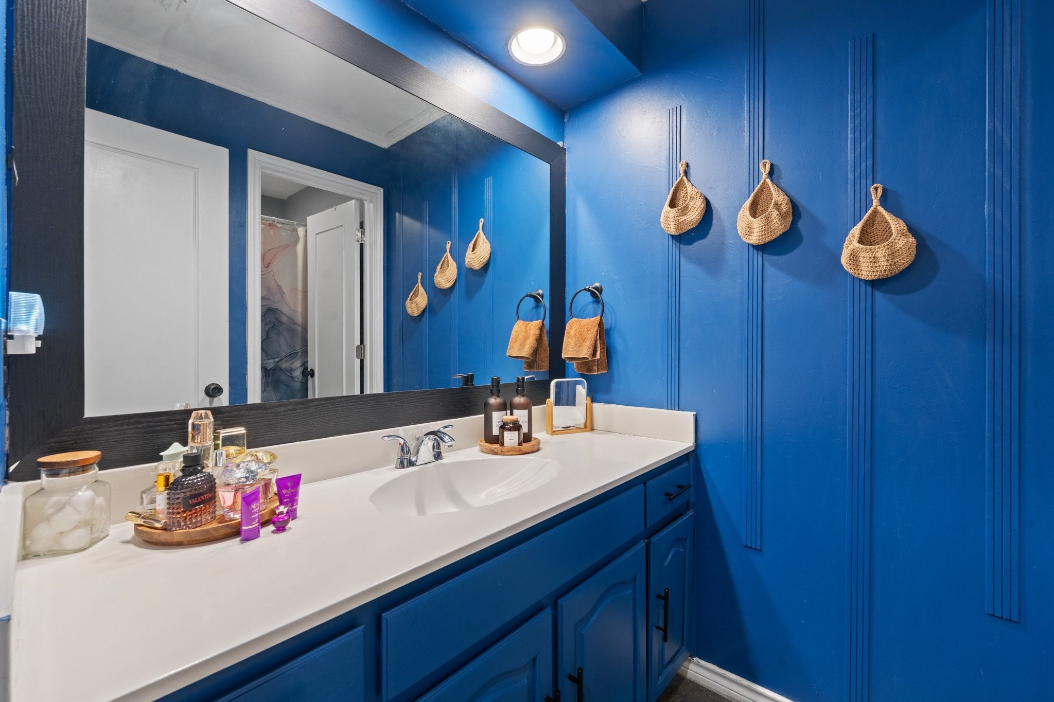 225 SW Alsbury Boulevard