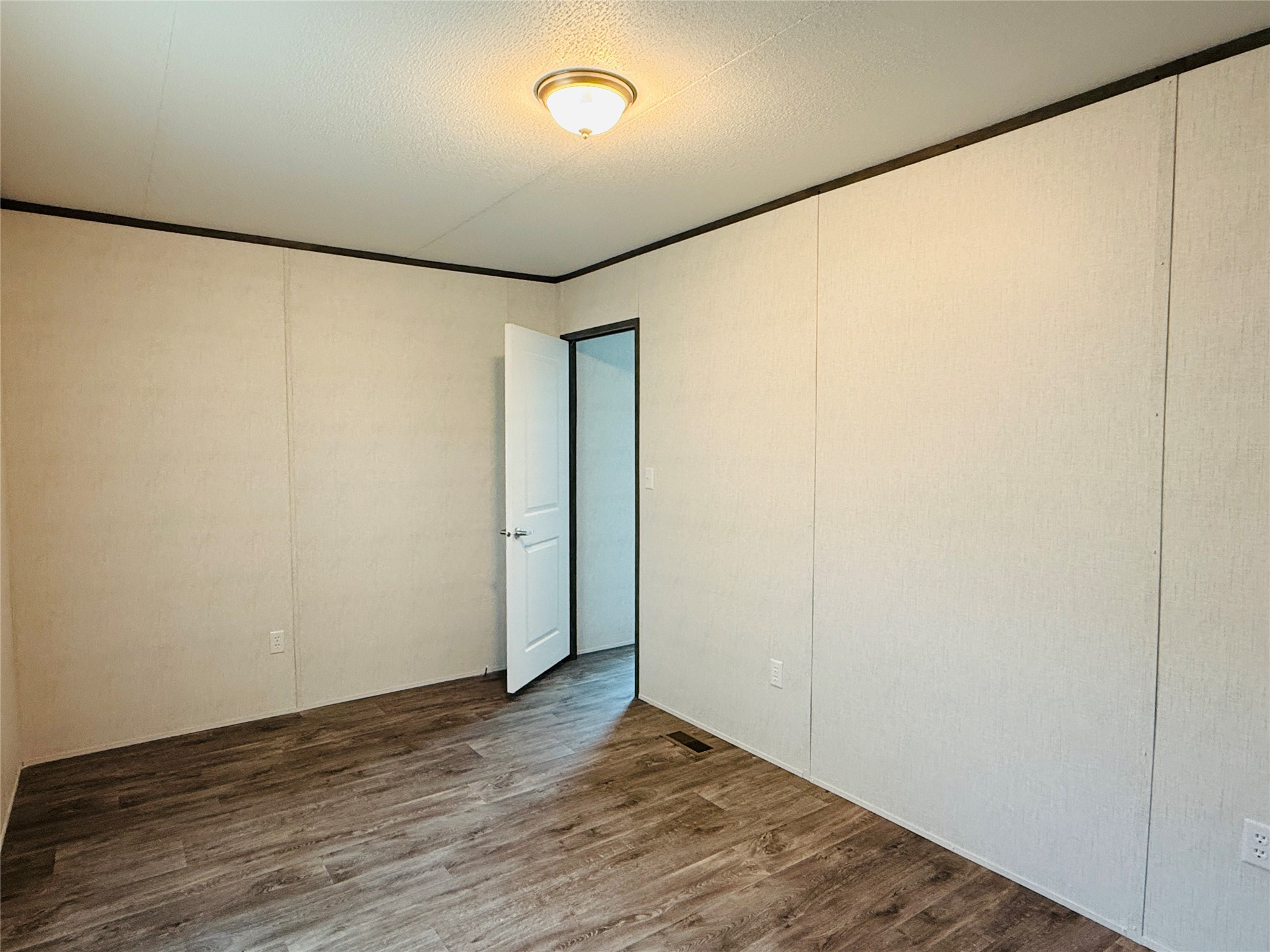 3001 Elmwood Drive
