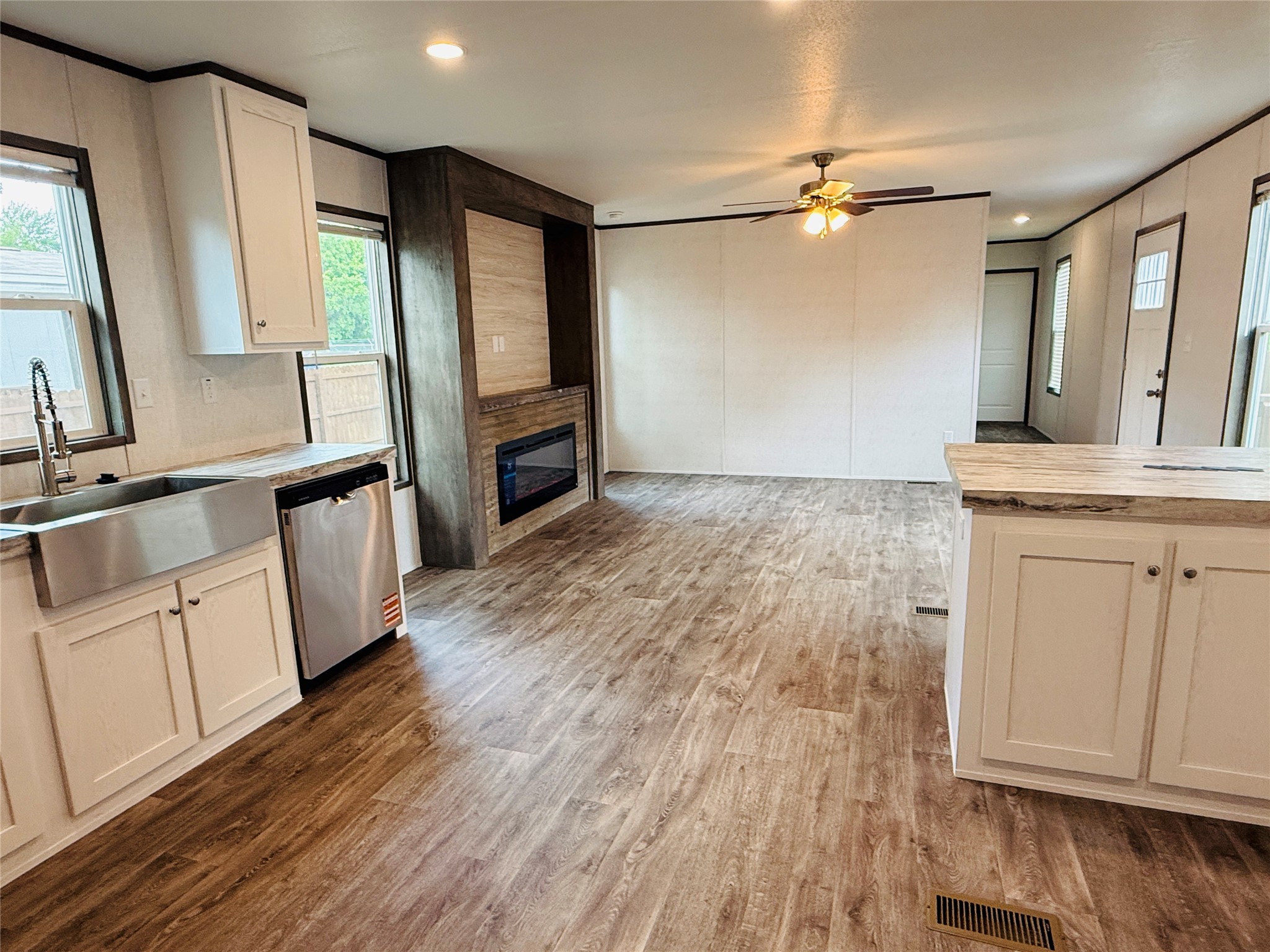 3003 Elmwood Drive
