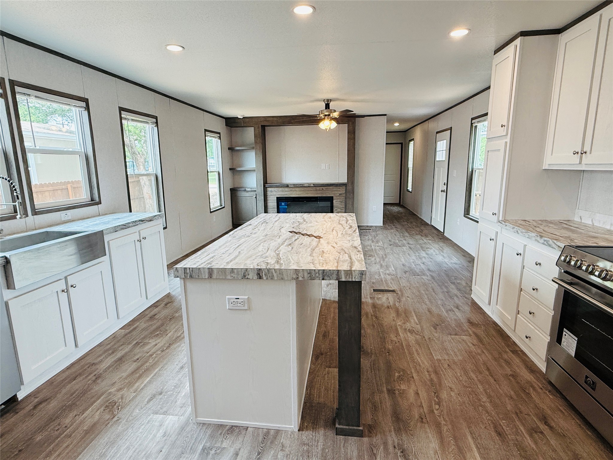 3005 Elmwood Drive