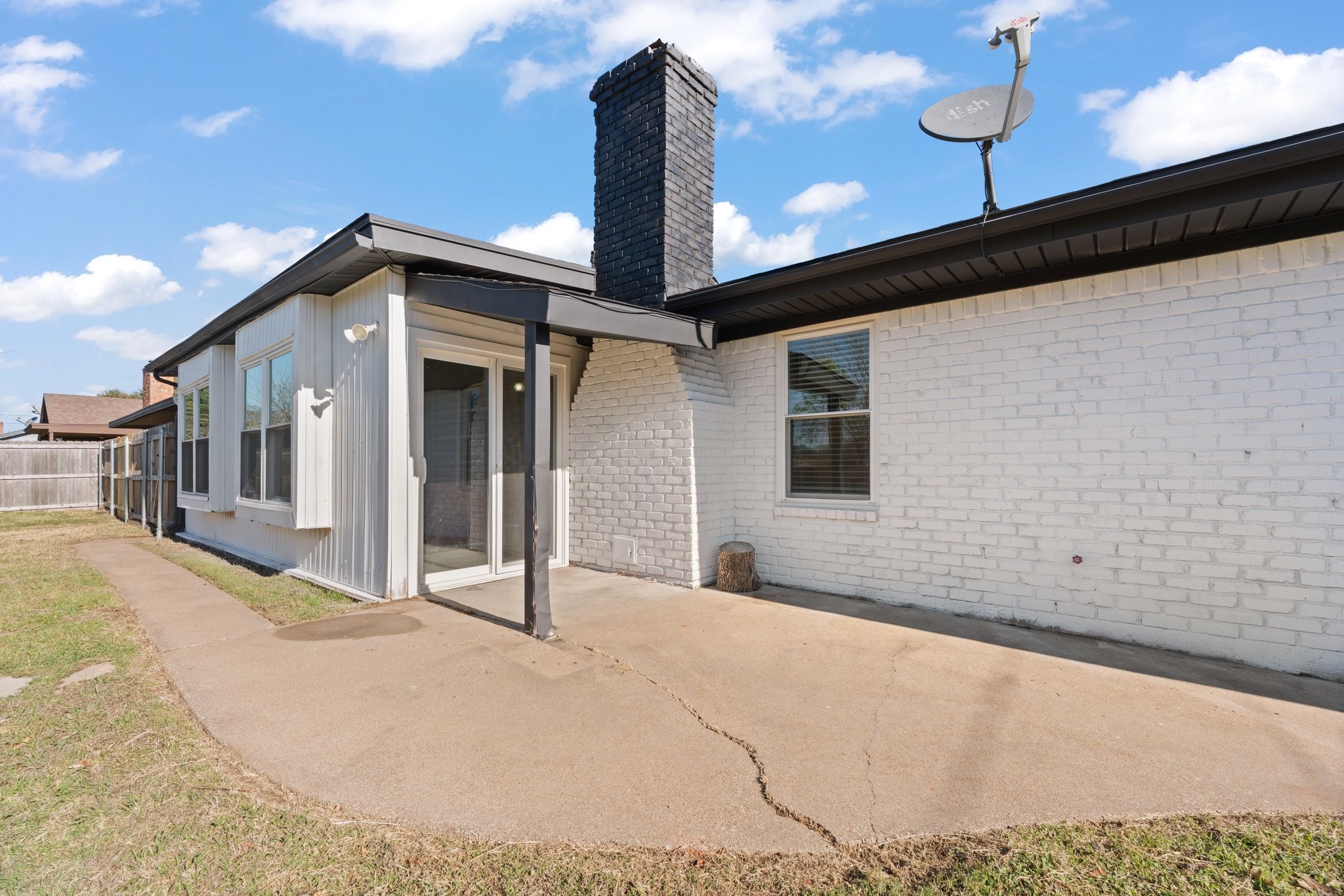 908 Stonelake Drive