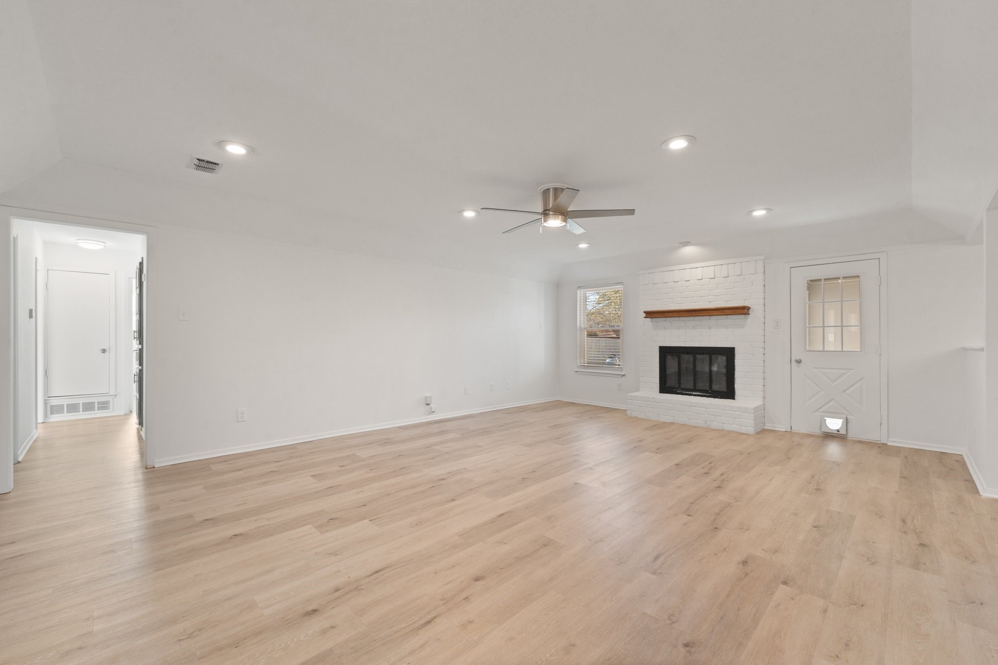 908 Stonelake Drive