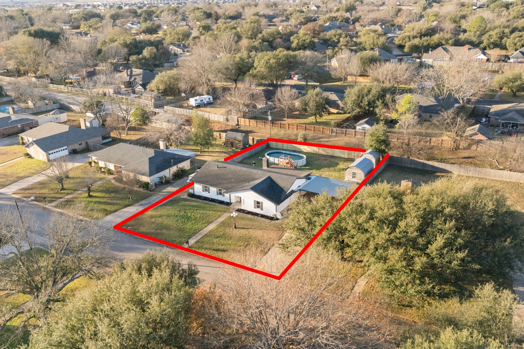 908 Stonelake Drive