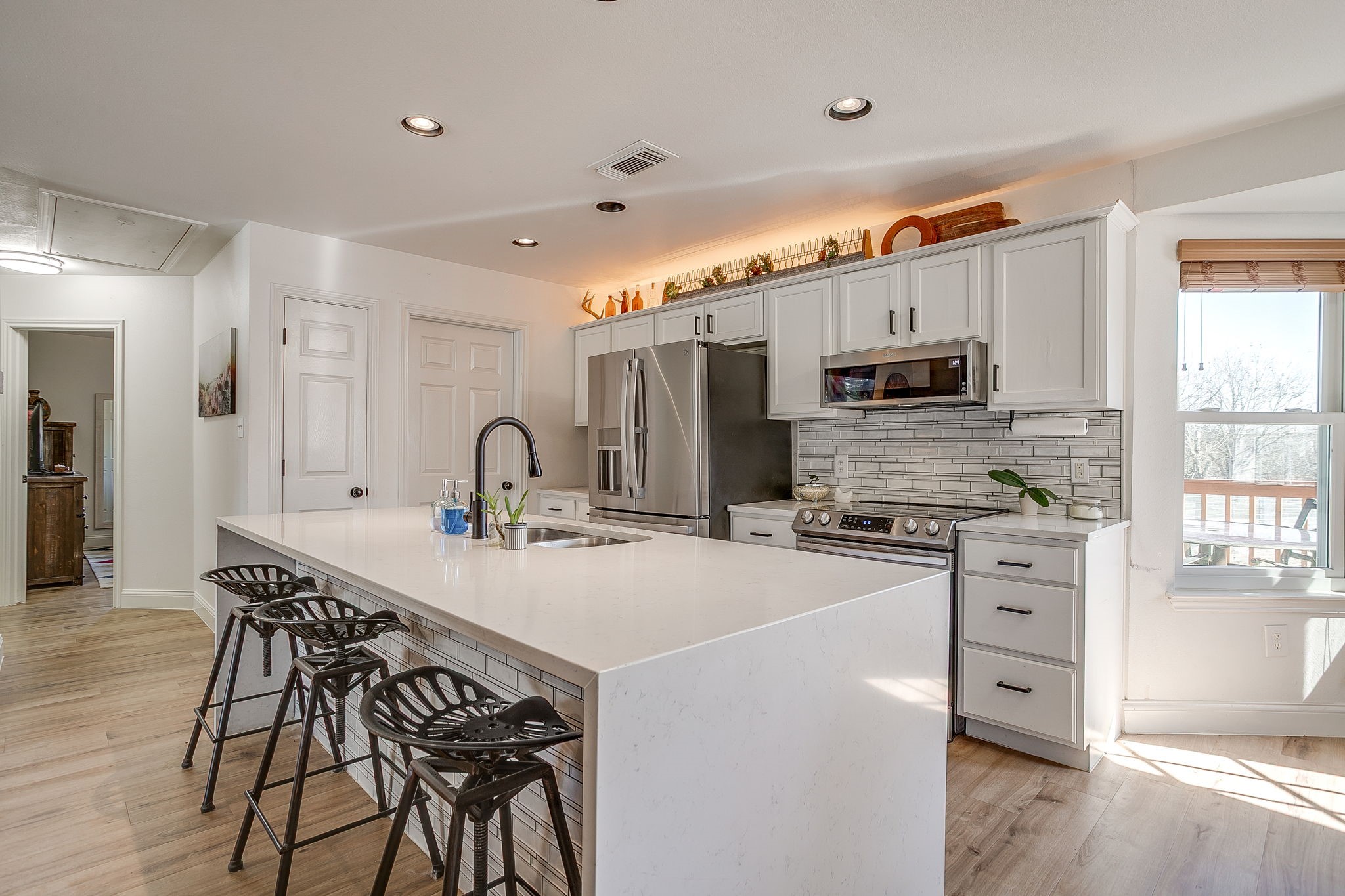 3732 County Road 1100