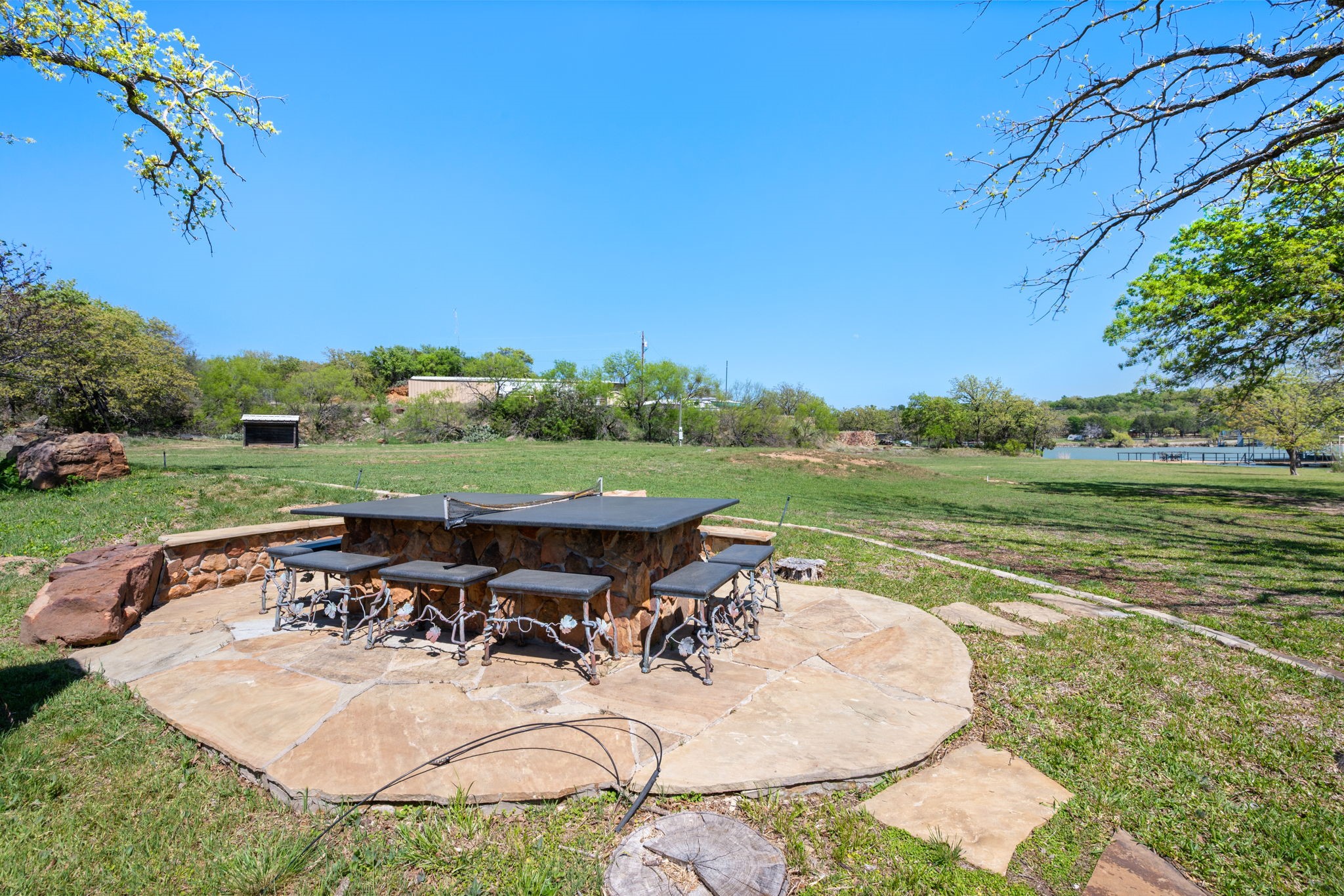 660 Deer Trail