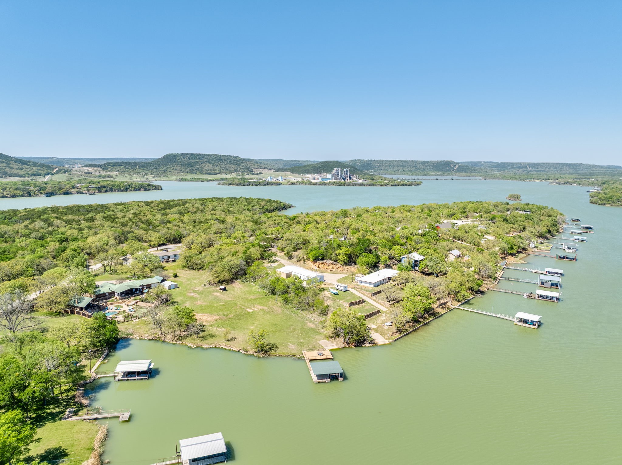 660 Deer Trail