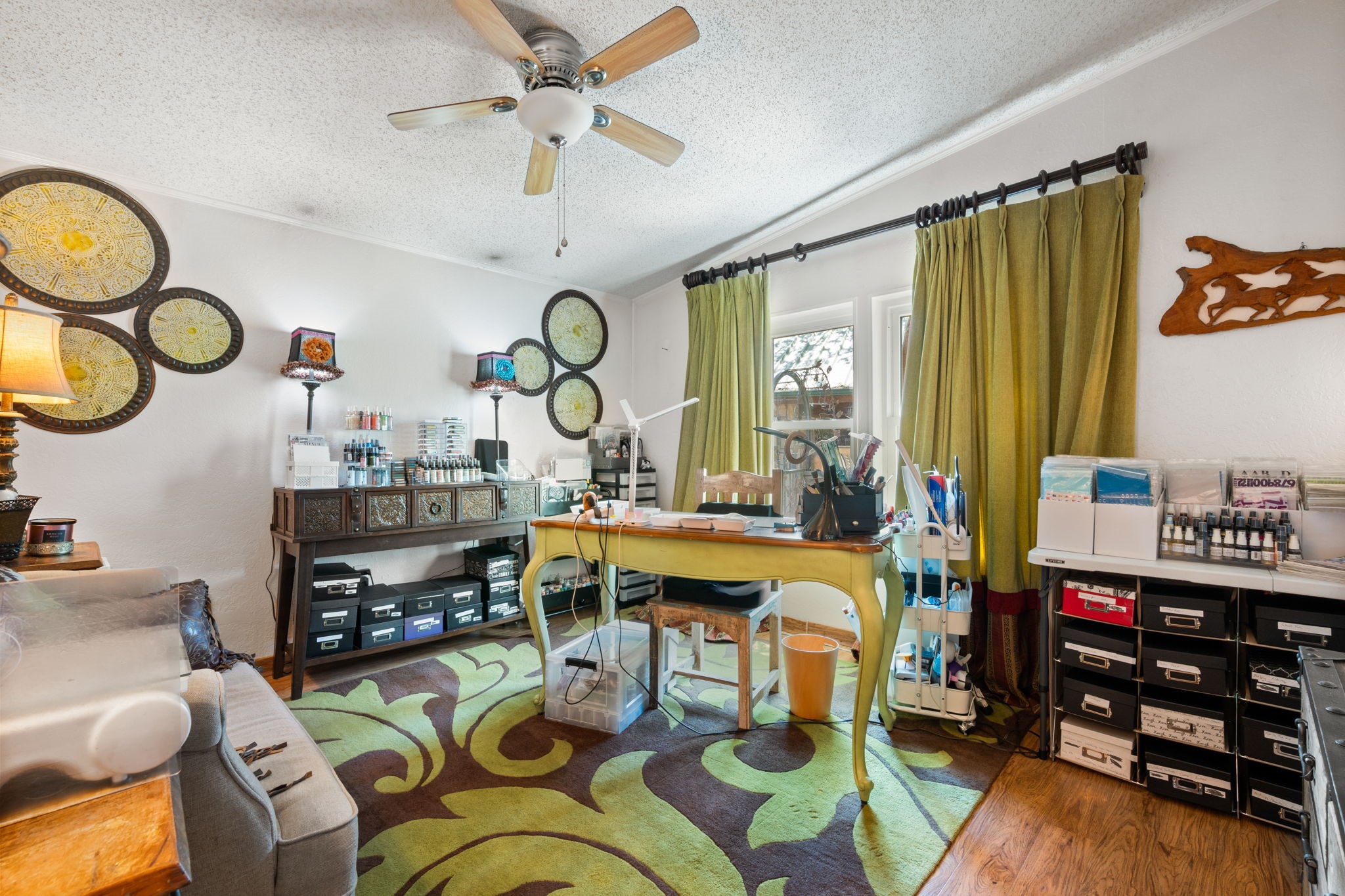 660 Deer Trail