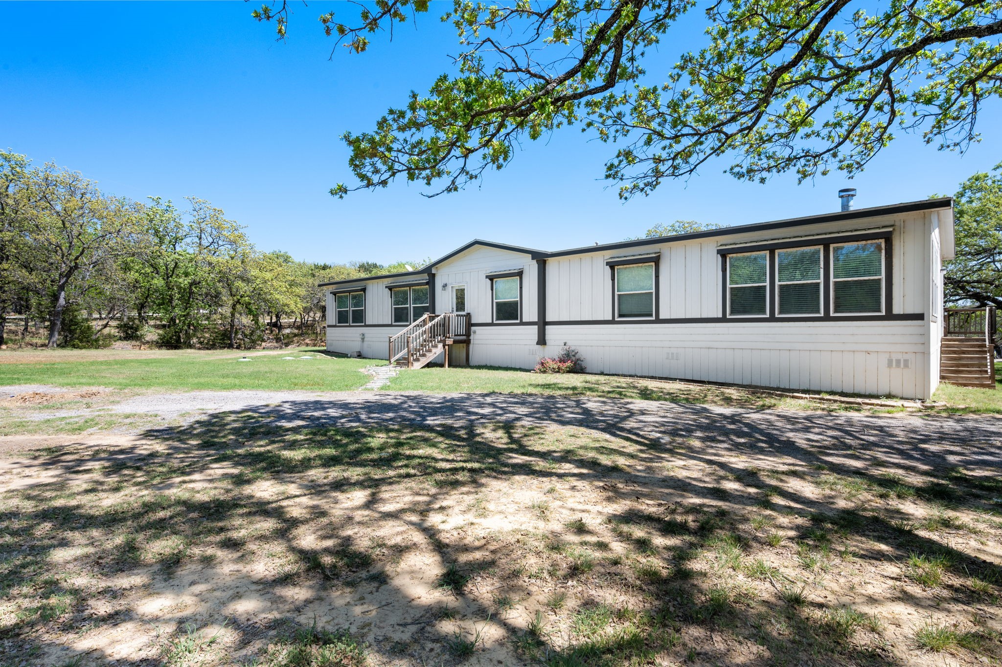 660 Deer Trail