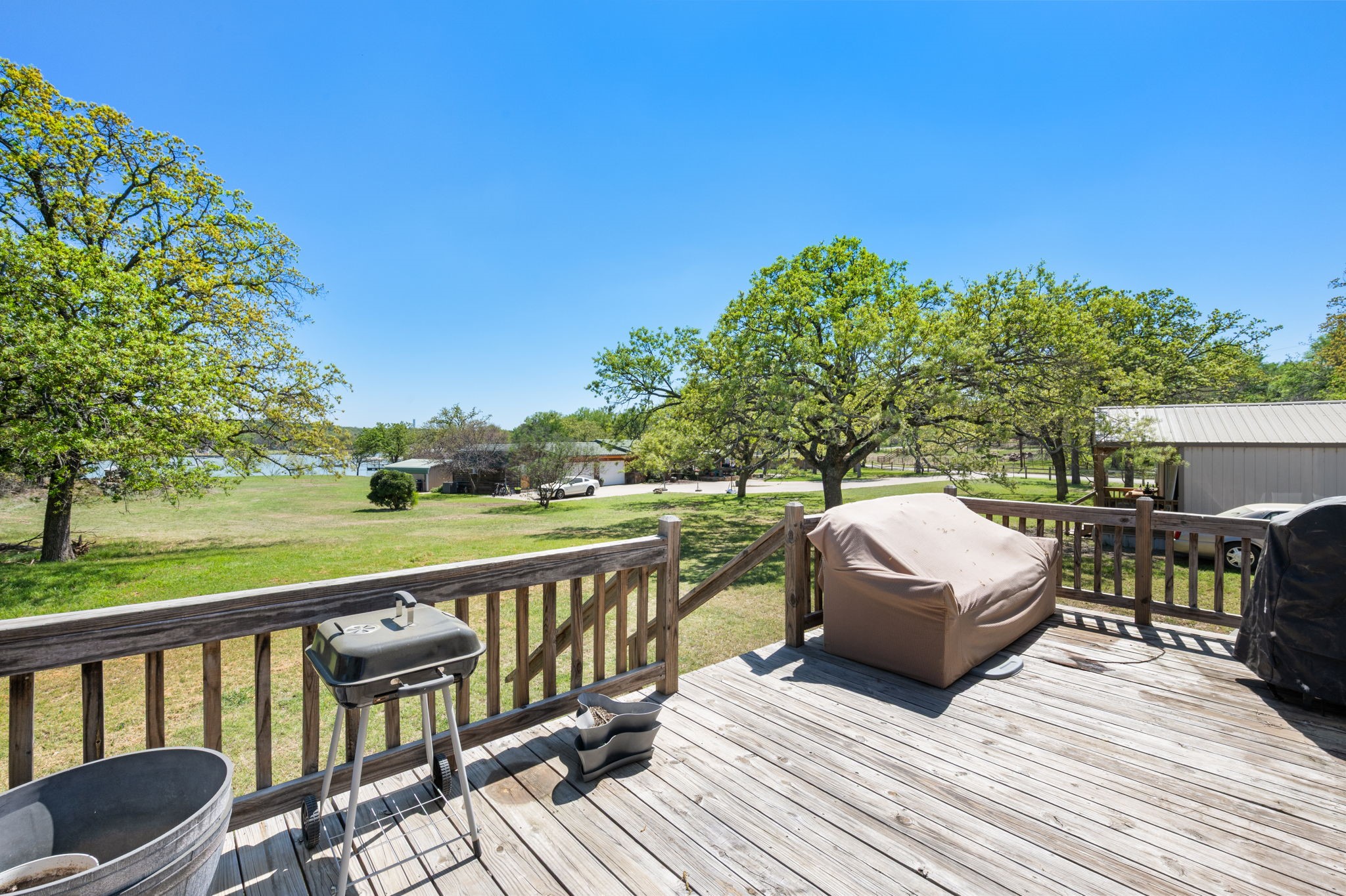 660 Deer Trail