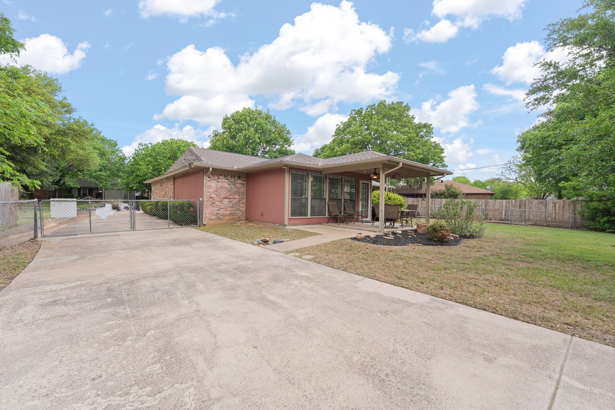 605 Owens Drive