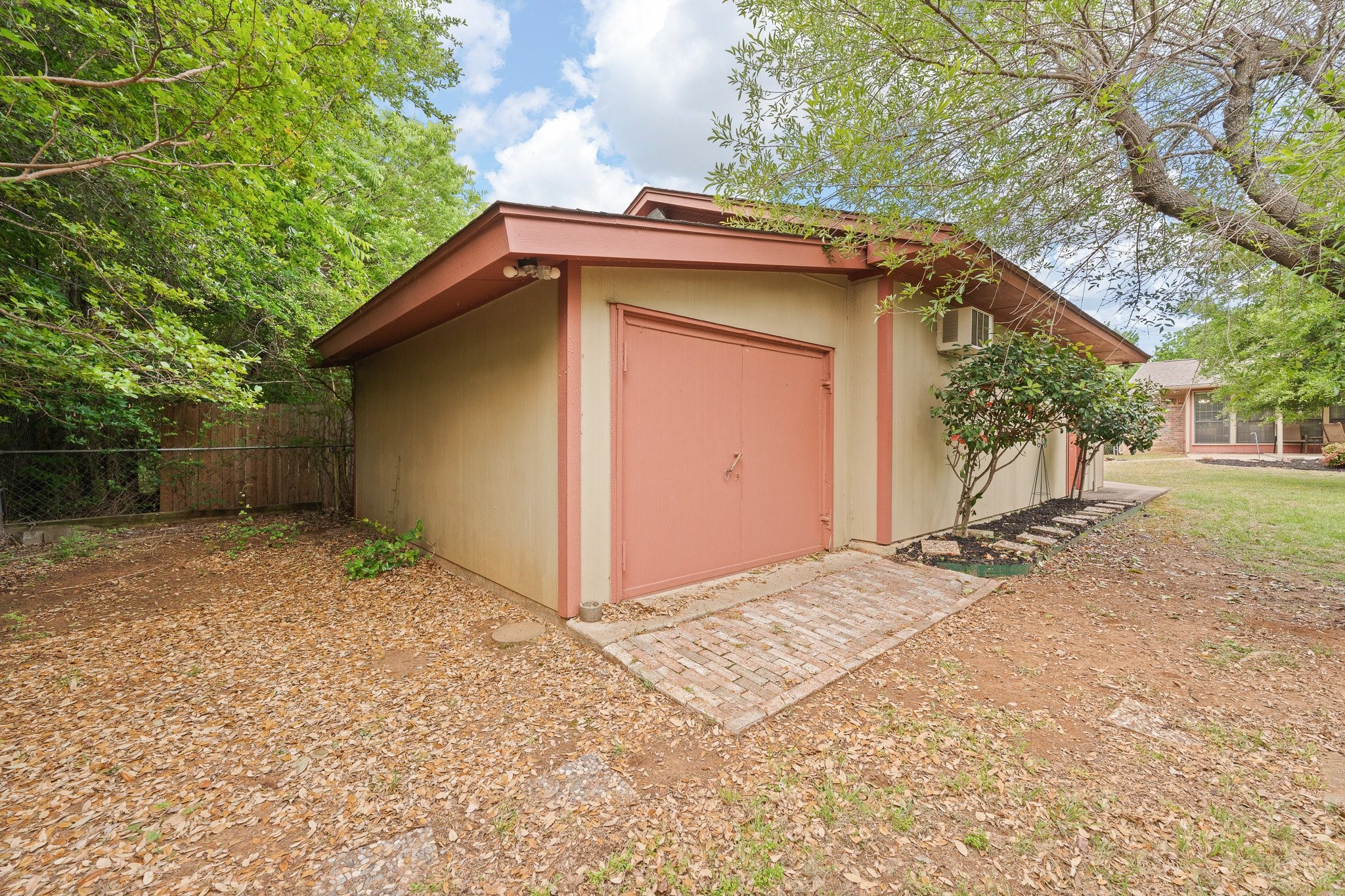 605 Owens Drive