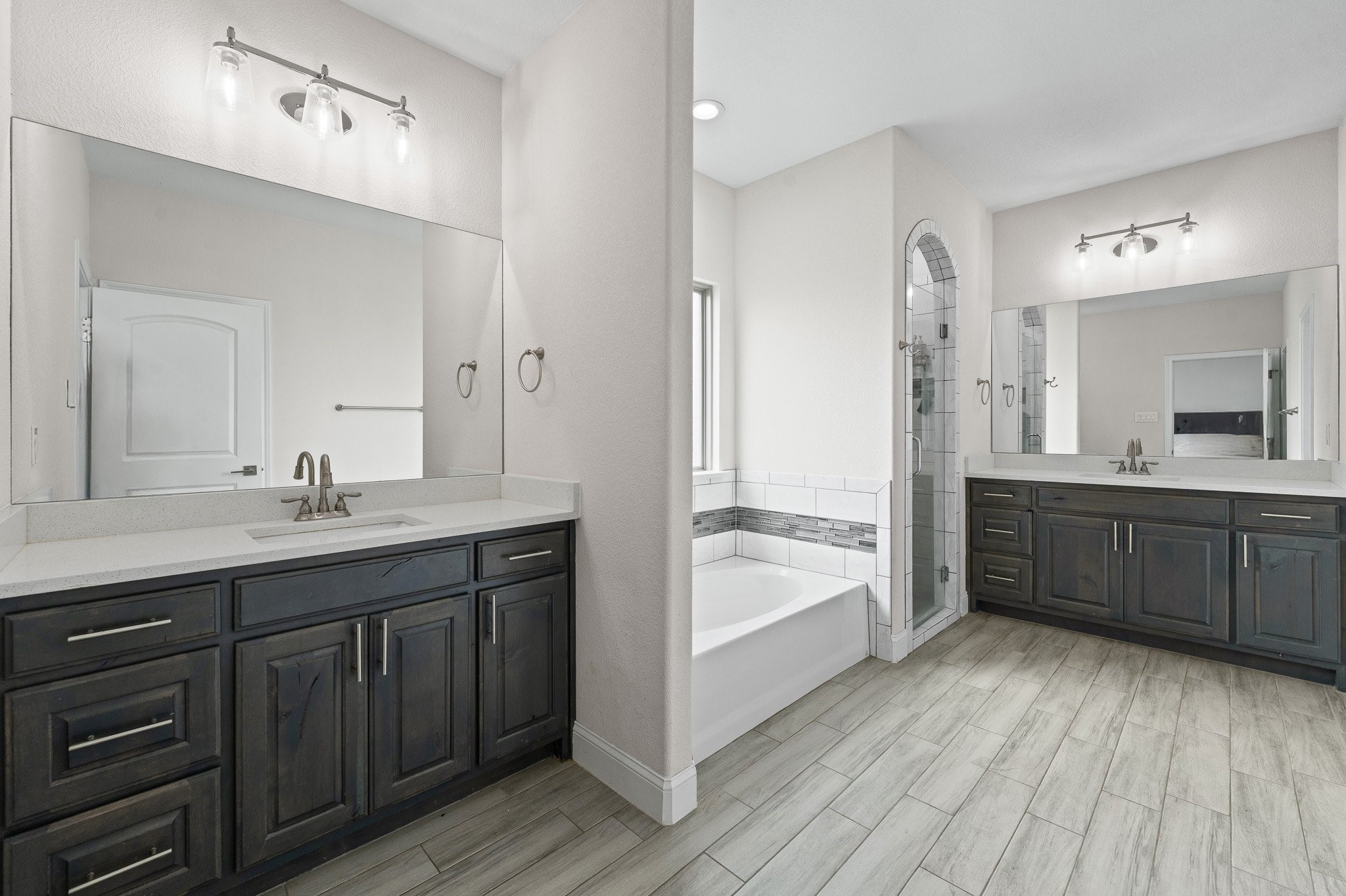 3401 Chinaberry Lane