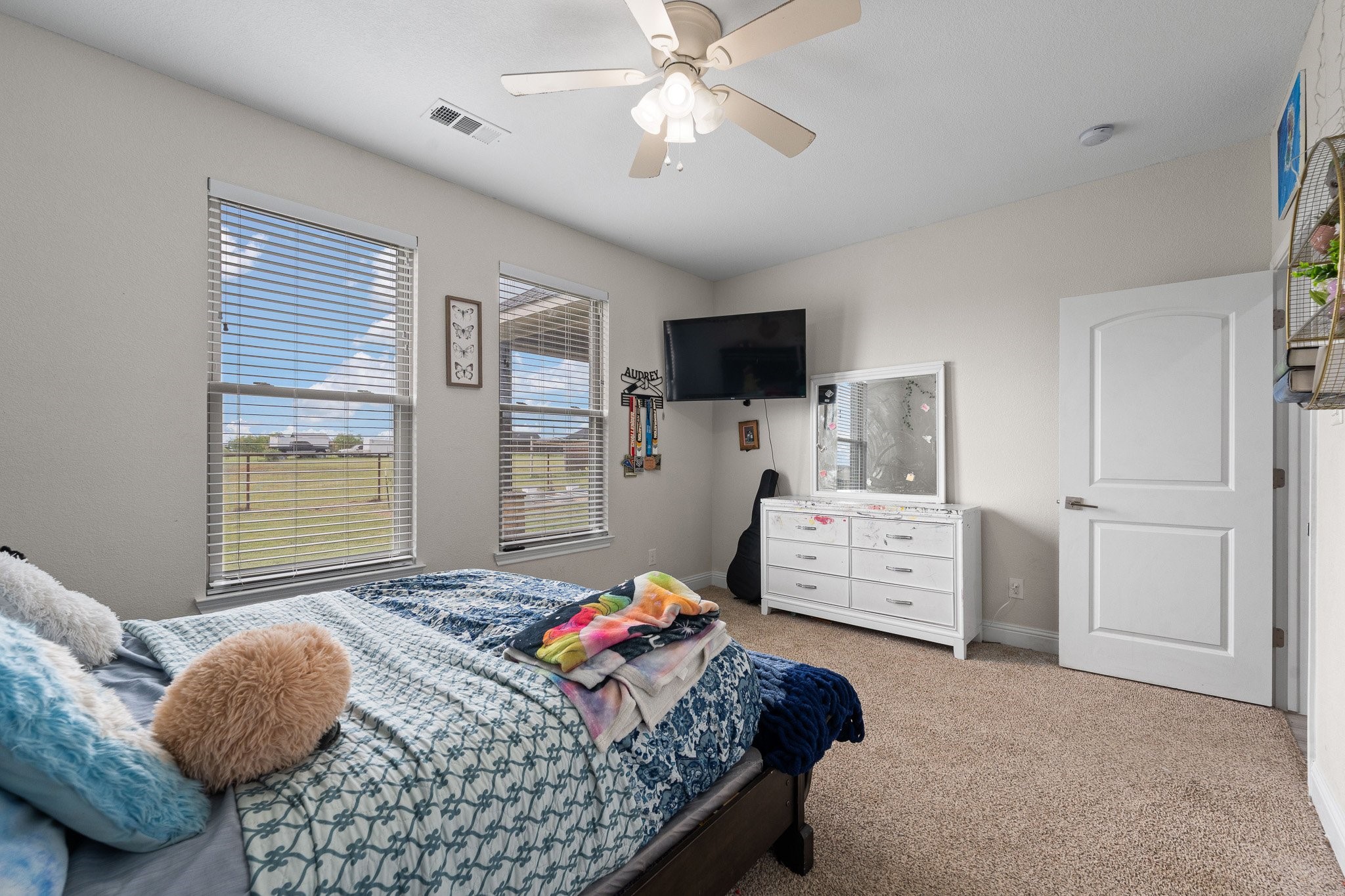 3401 Chinaberry Lane