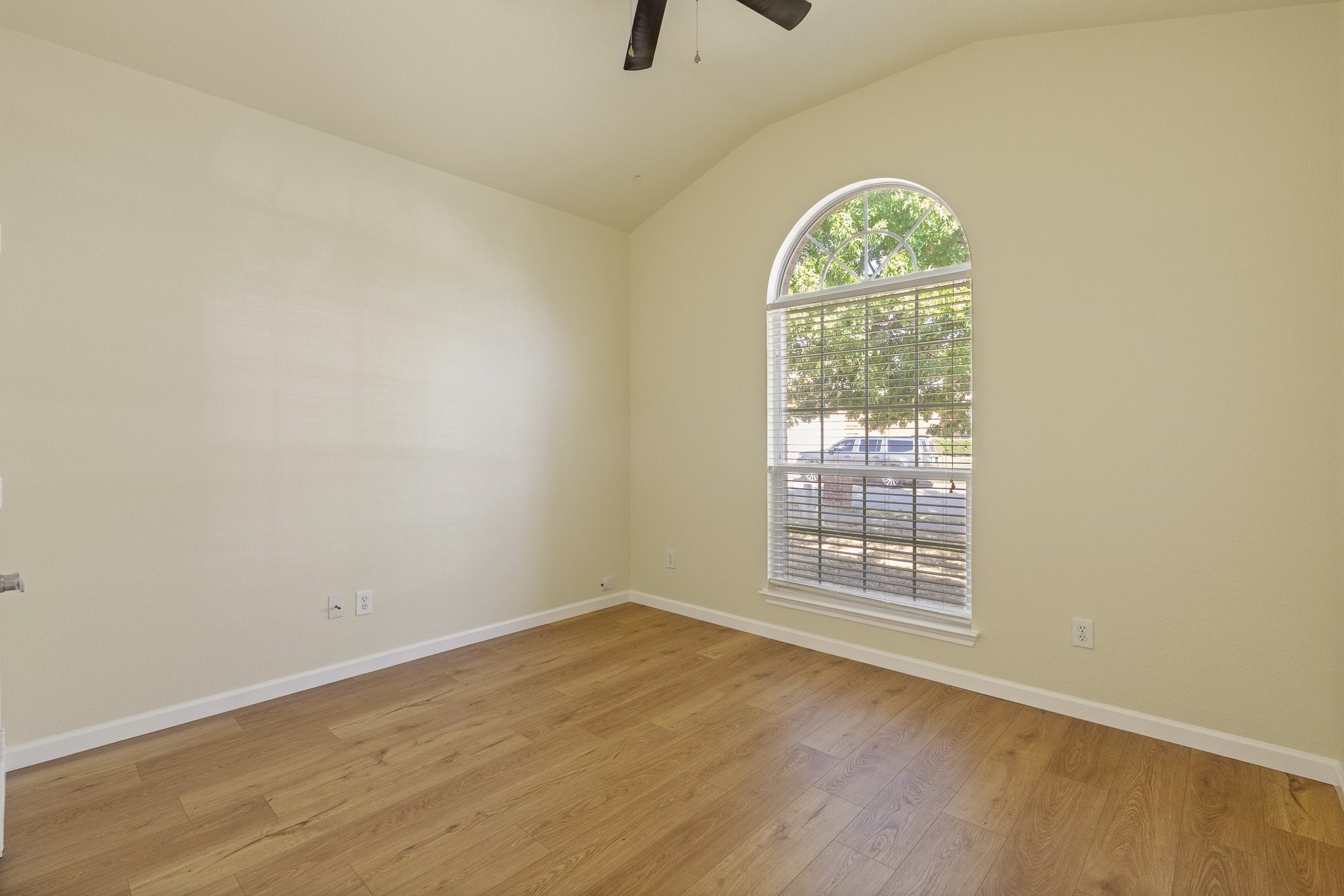 606 Poplar Vista Lane