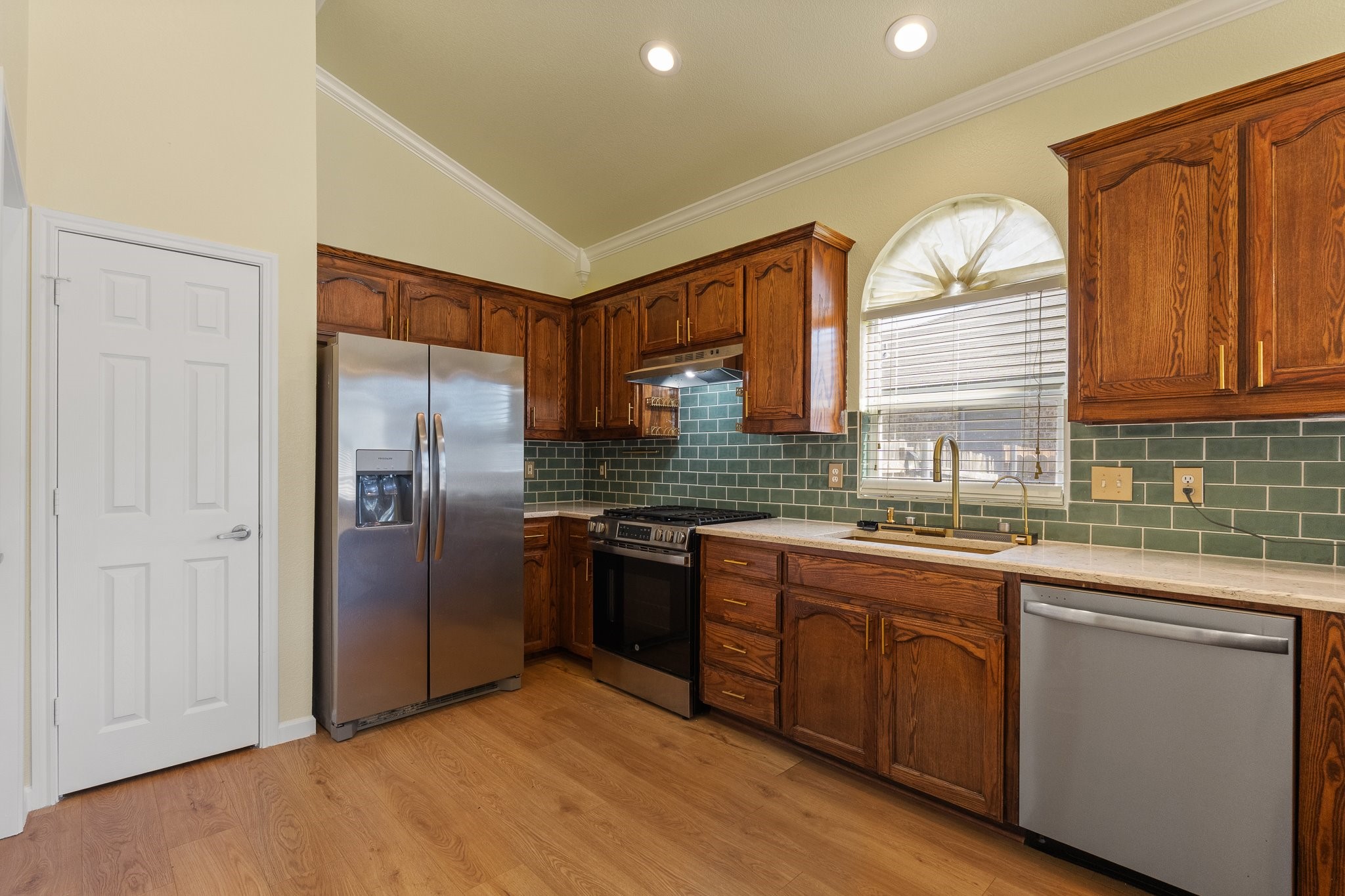 606 Poplar Vista Lane