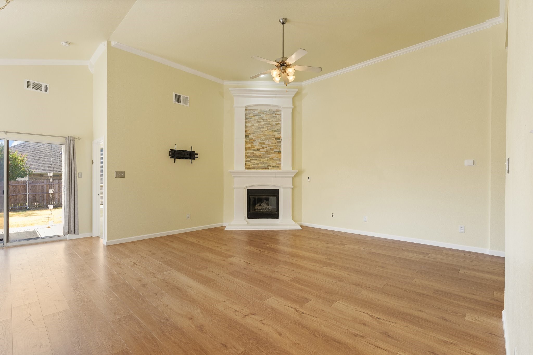 606 Poplar Vista Lane