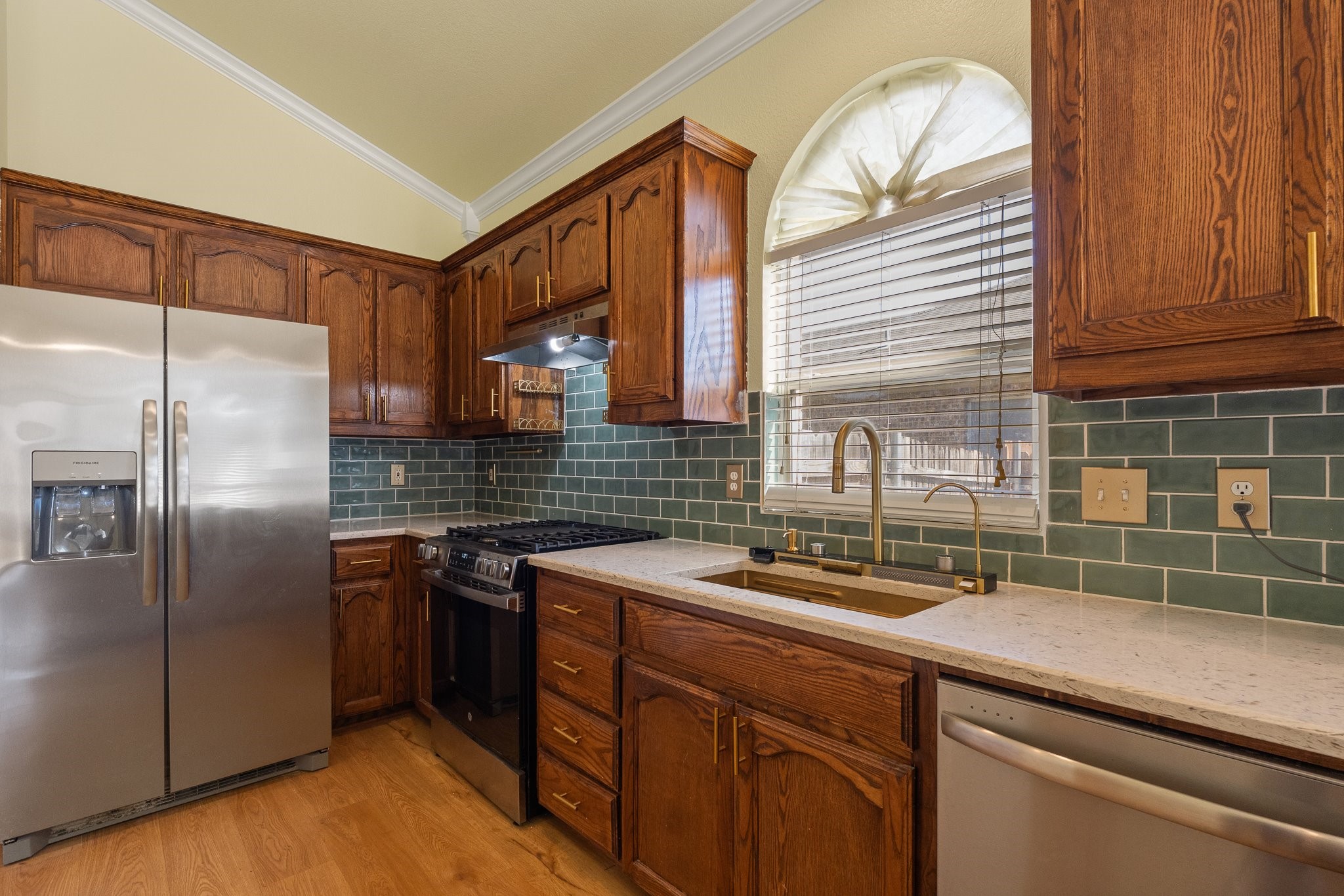 606 Poplar Vista Lane