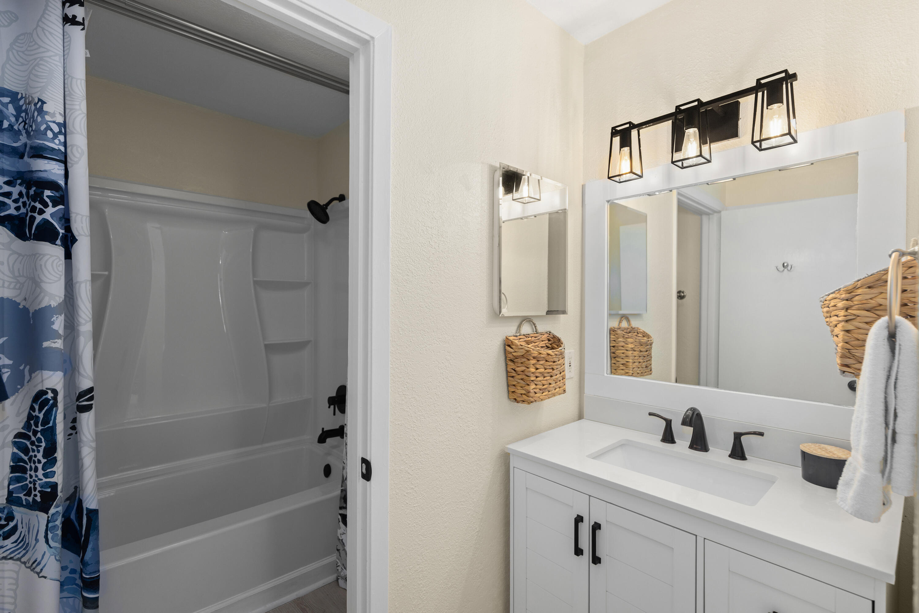 611 Bayou Drive # 10995