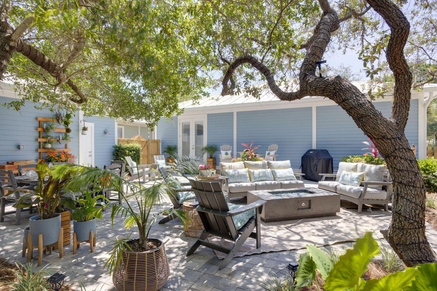 2017 Pine Island Circle