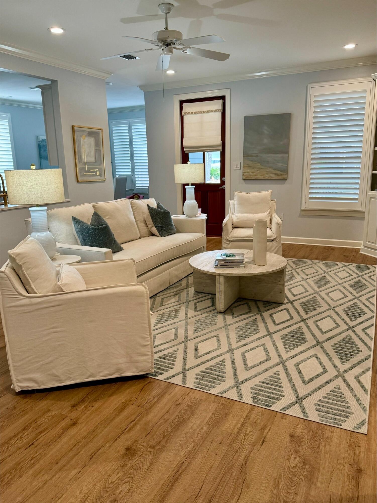 2017 Pine Island Circle