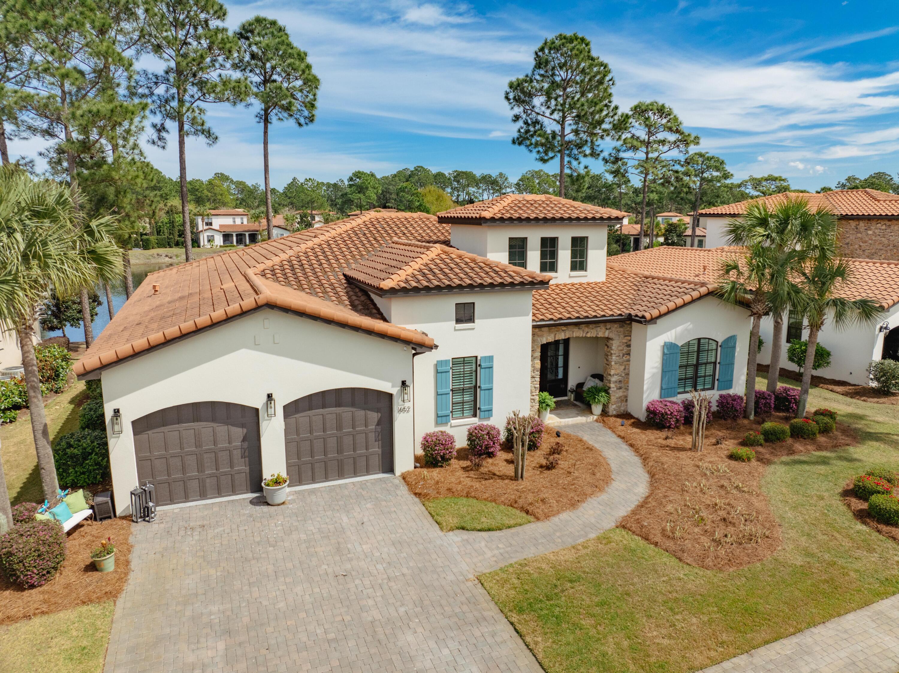 1652 San Marina Boulevard