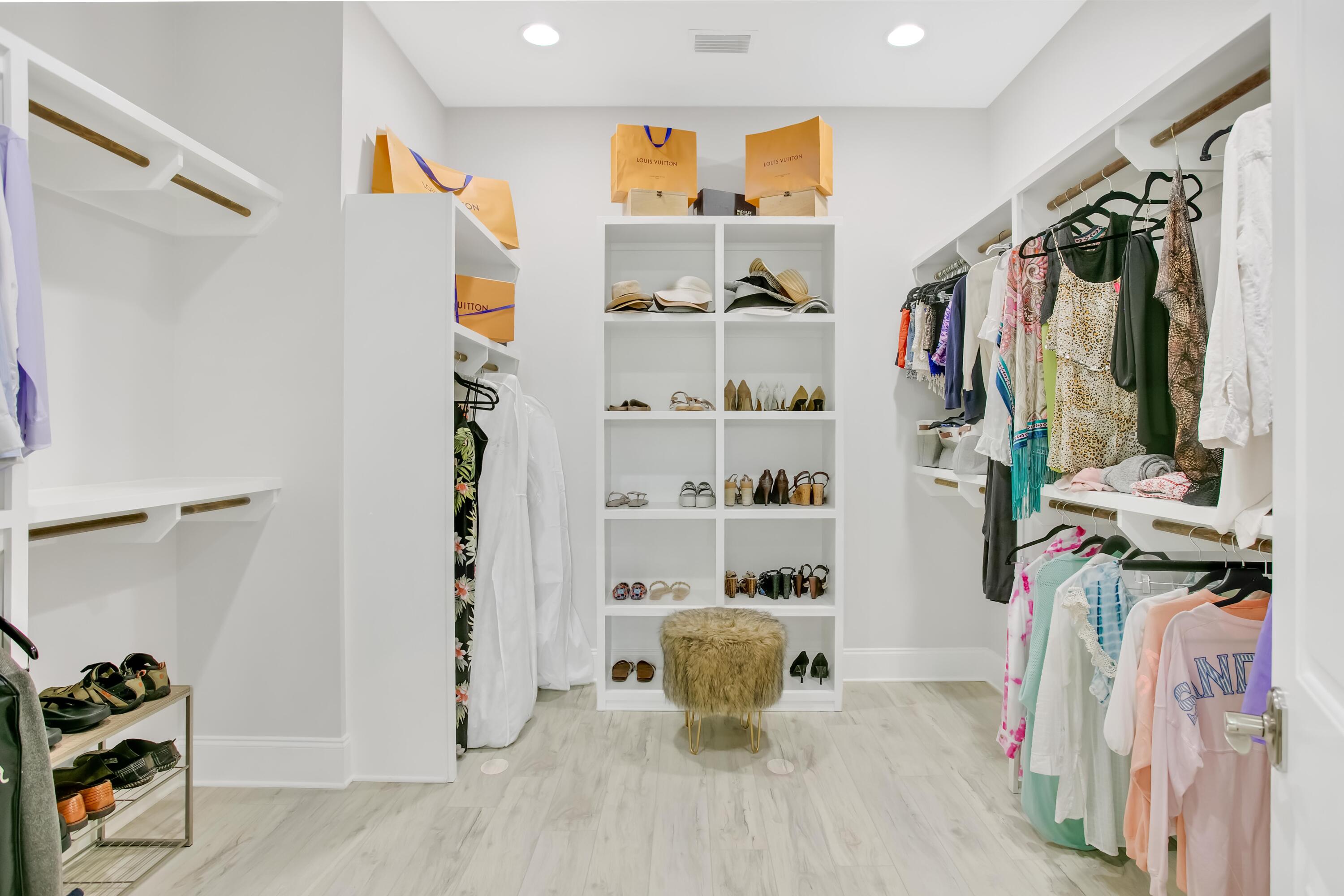 1652 San Marina Boulevard