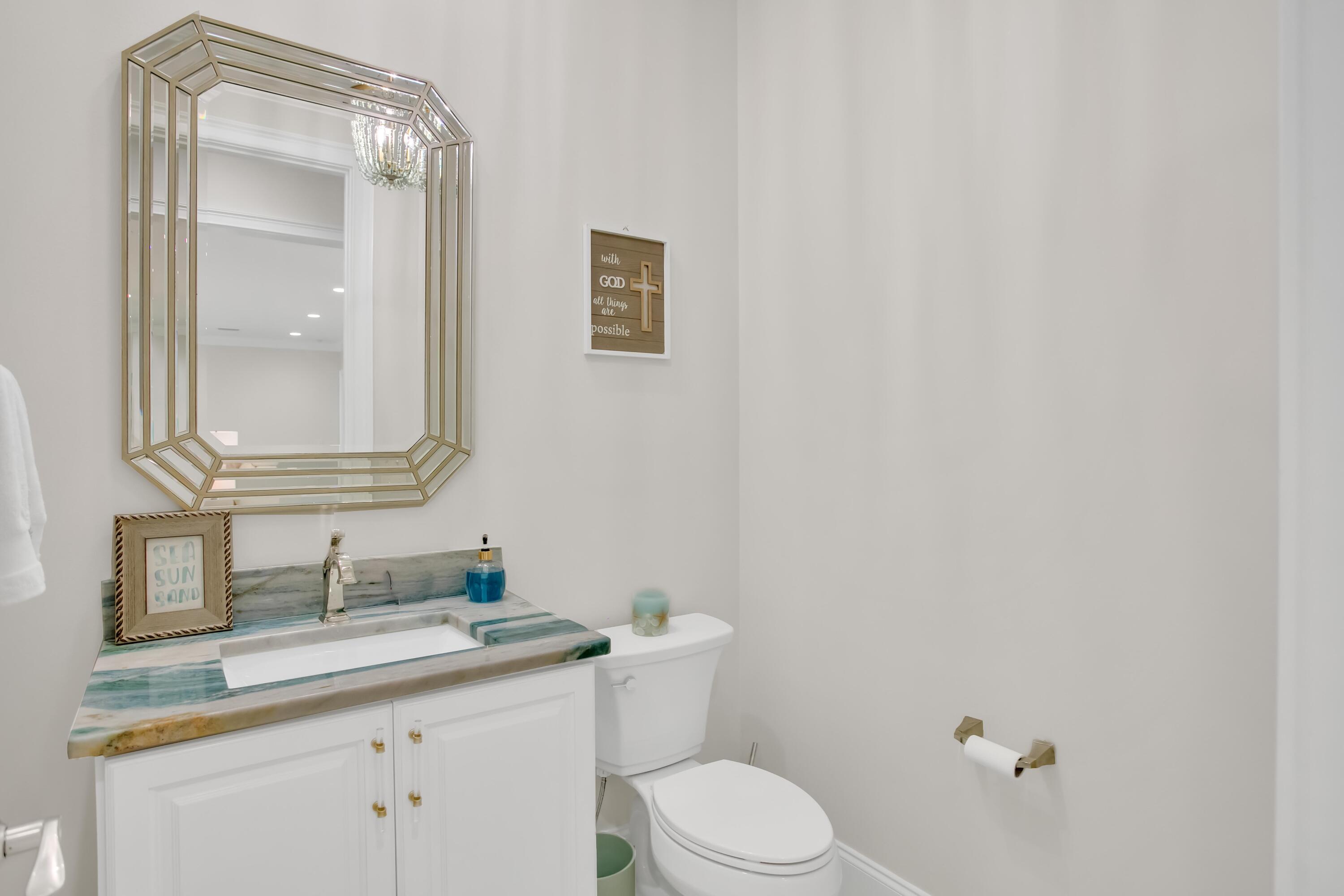 1652 San Marina Boulevard