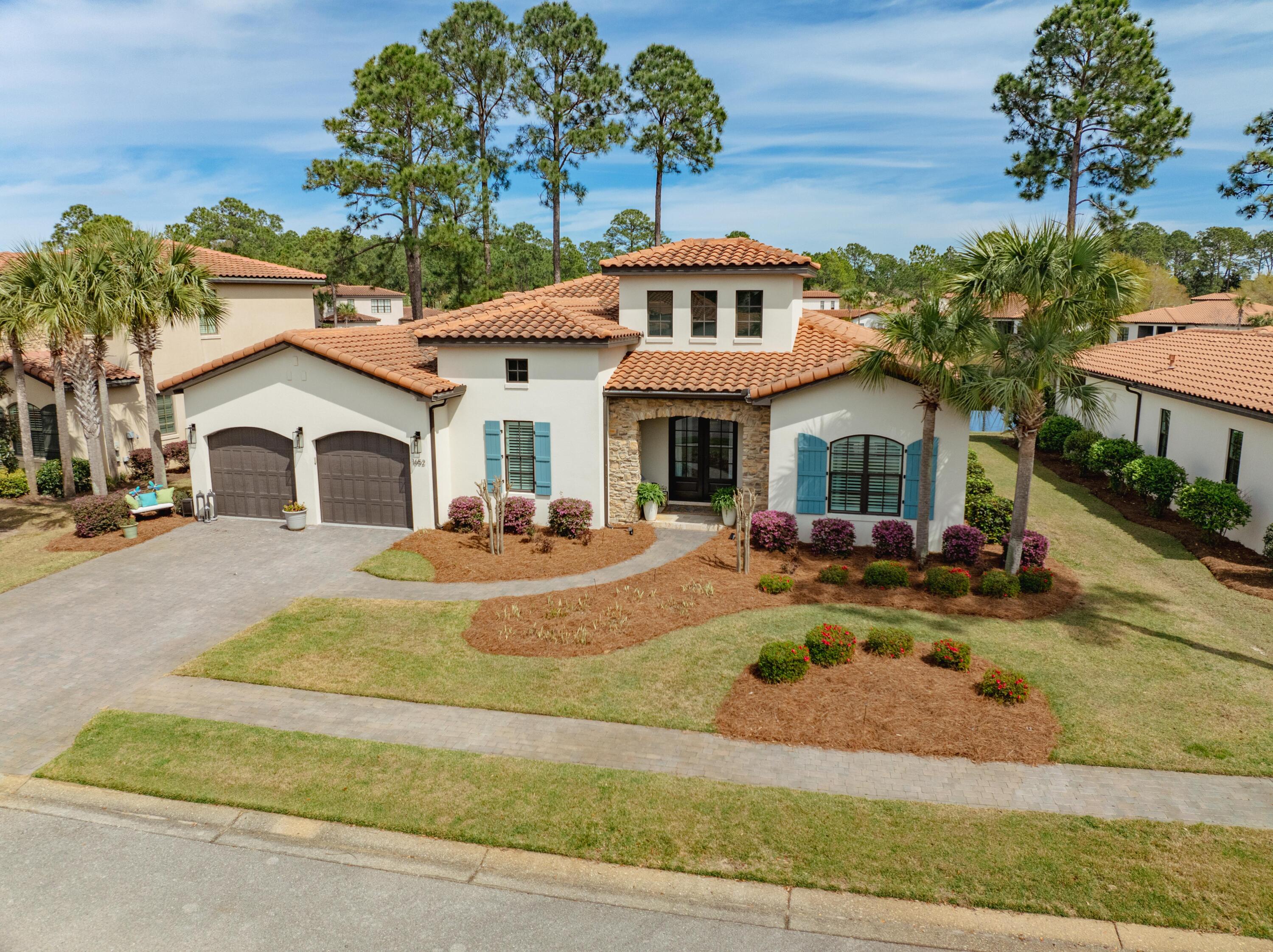 1652 San Marina Boulevard