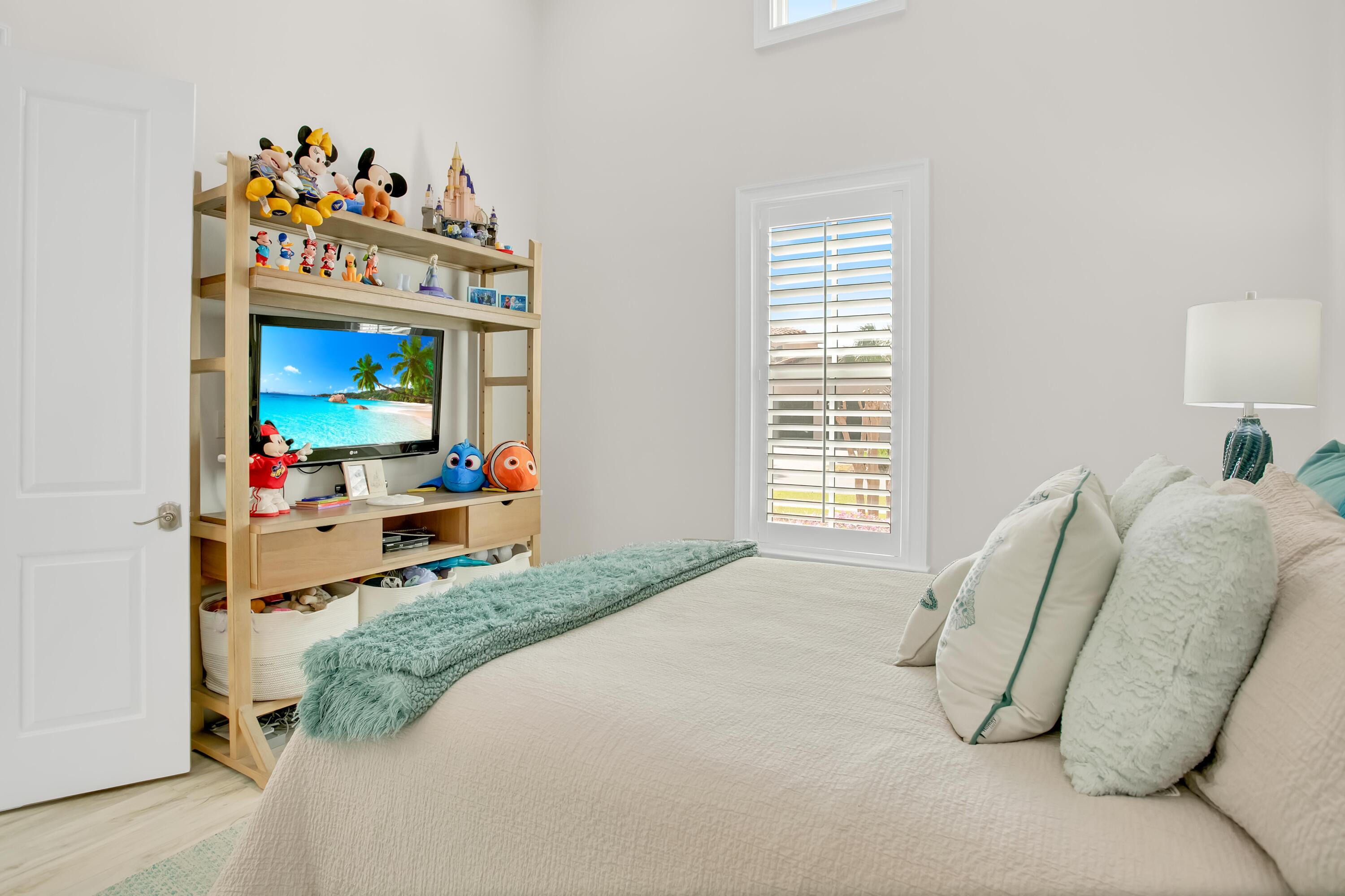 1652 San Marina Boulevard