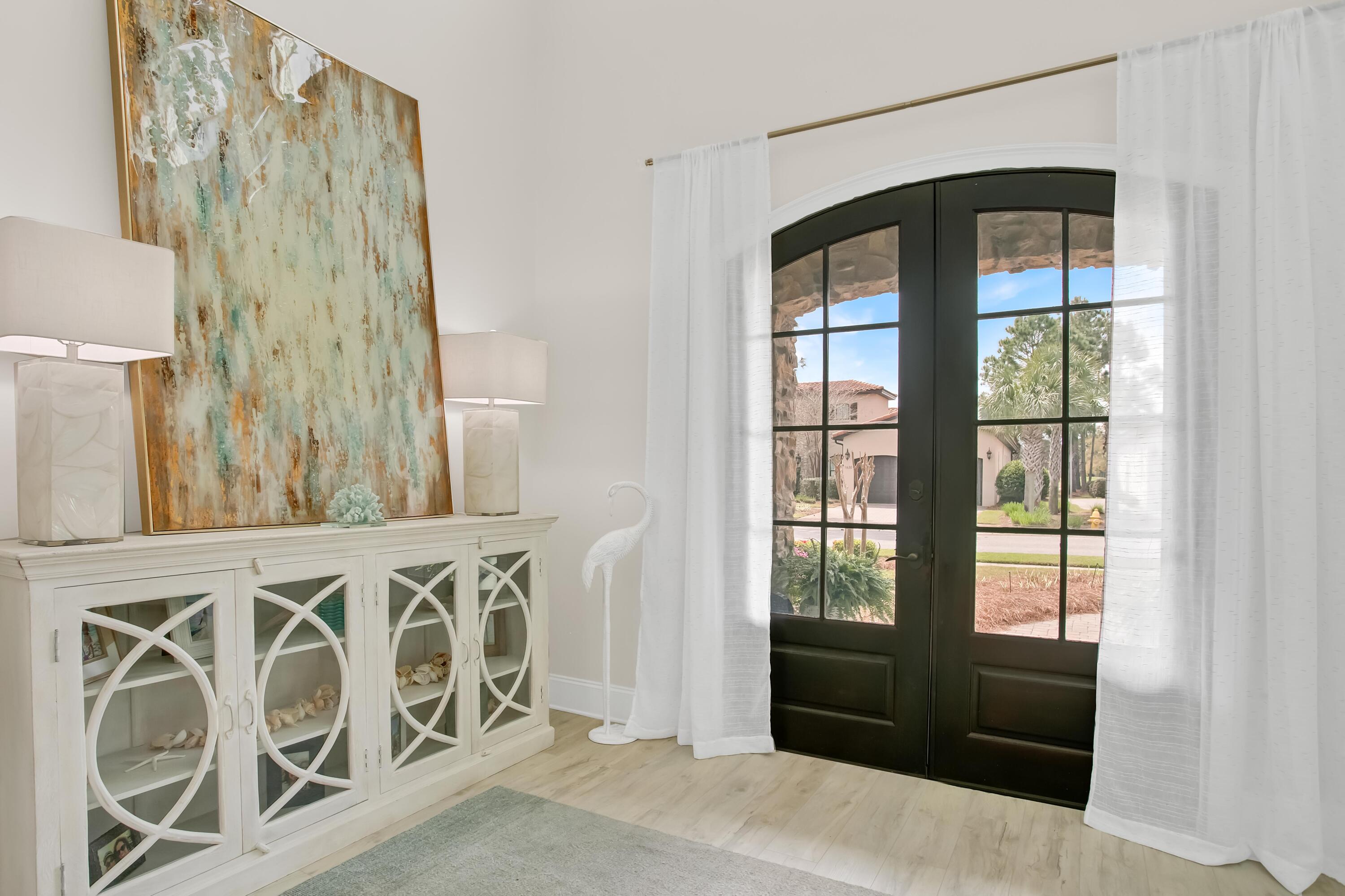 1652 San Marina Boulevard