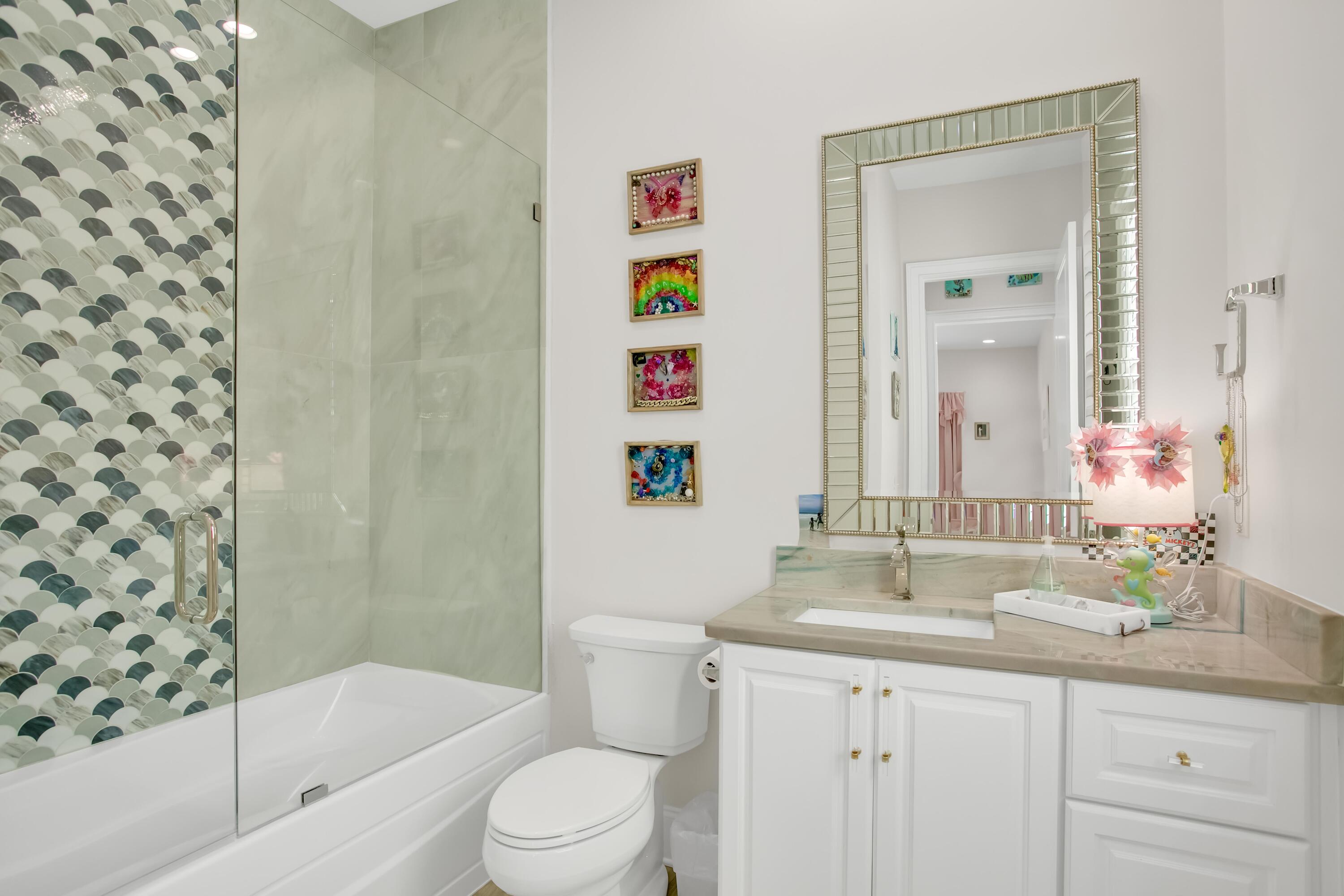 1652 San Marina Boulevard