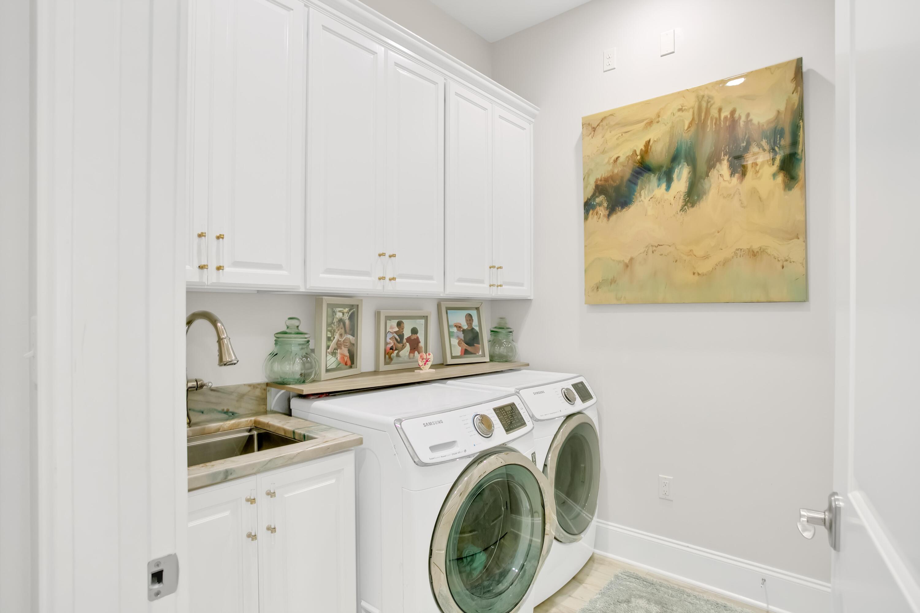 1652 San Marina Boulevard